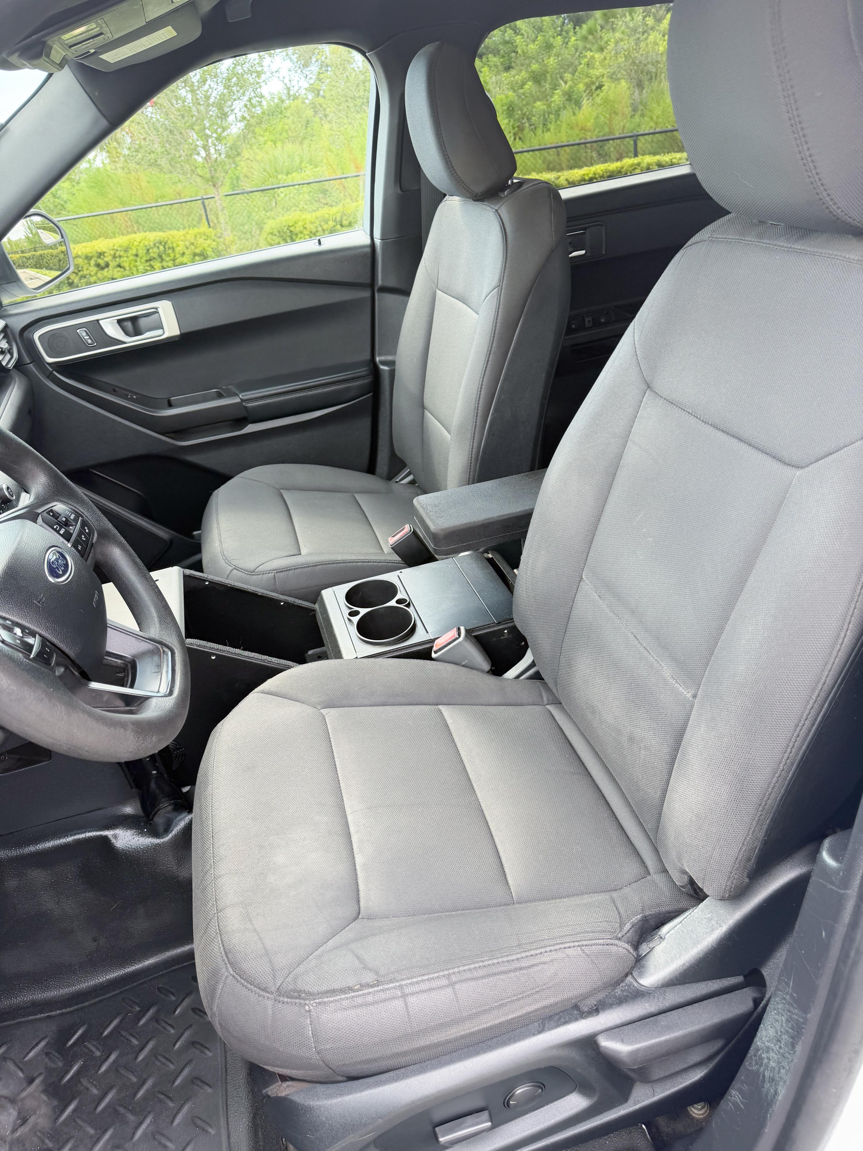 2020 Ford Explorer 4x4 Command Unit - image 14