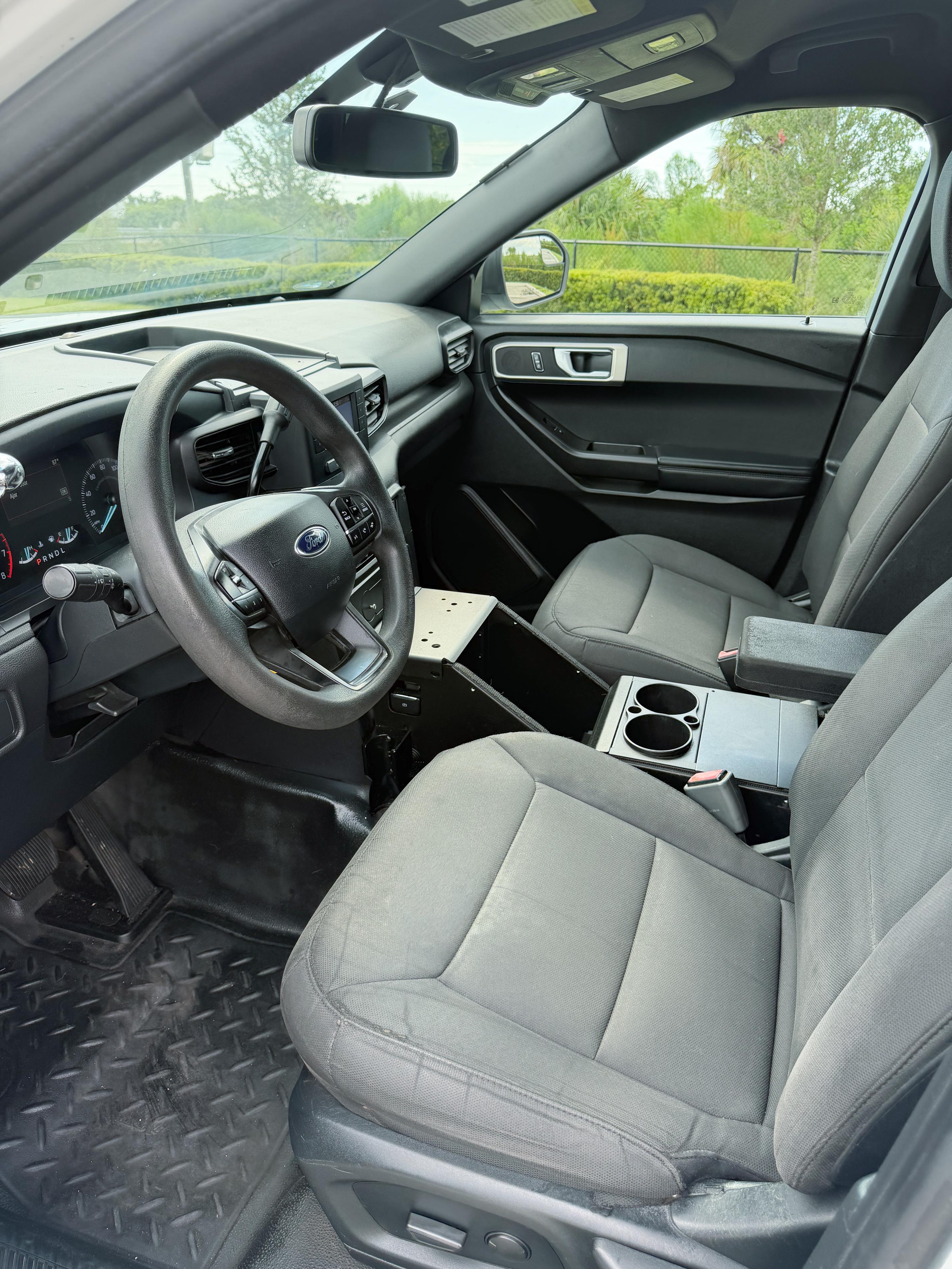 2020 Ford Explorer 4x4 Command Unit - image 15