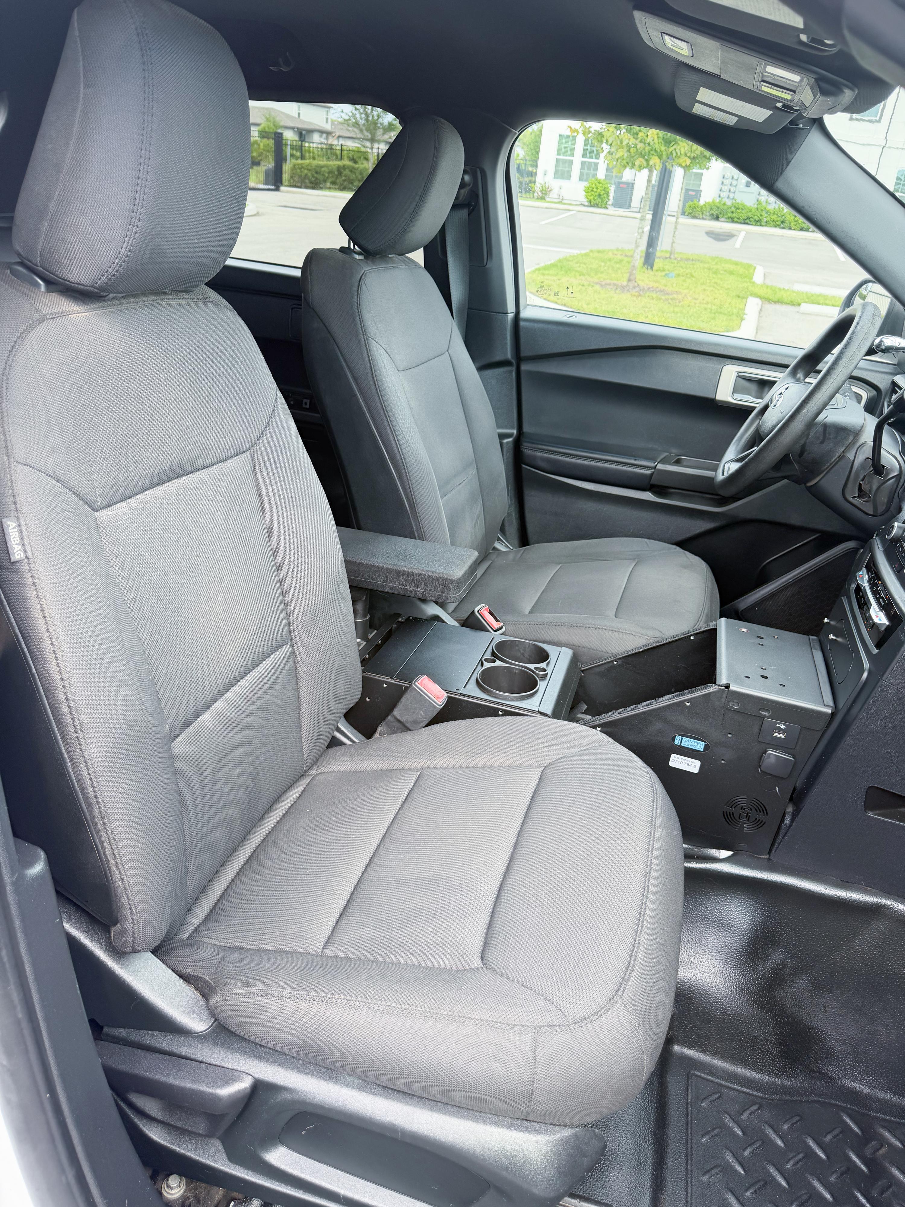 2020 Ford Explorer 4x4 Command Unit - image 8