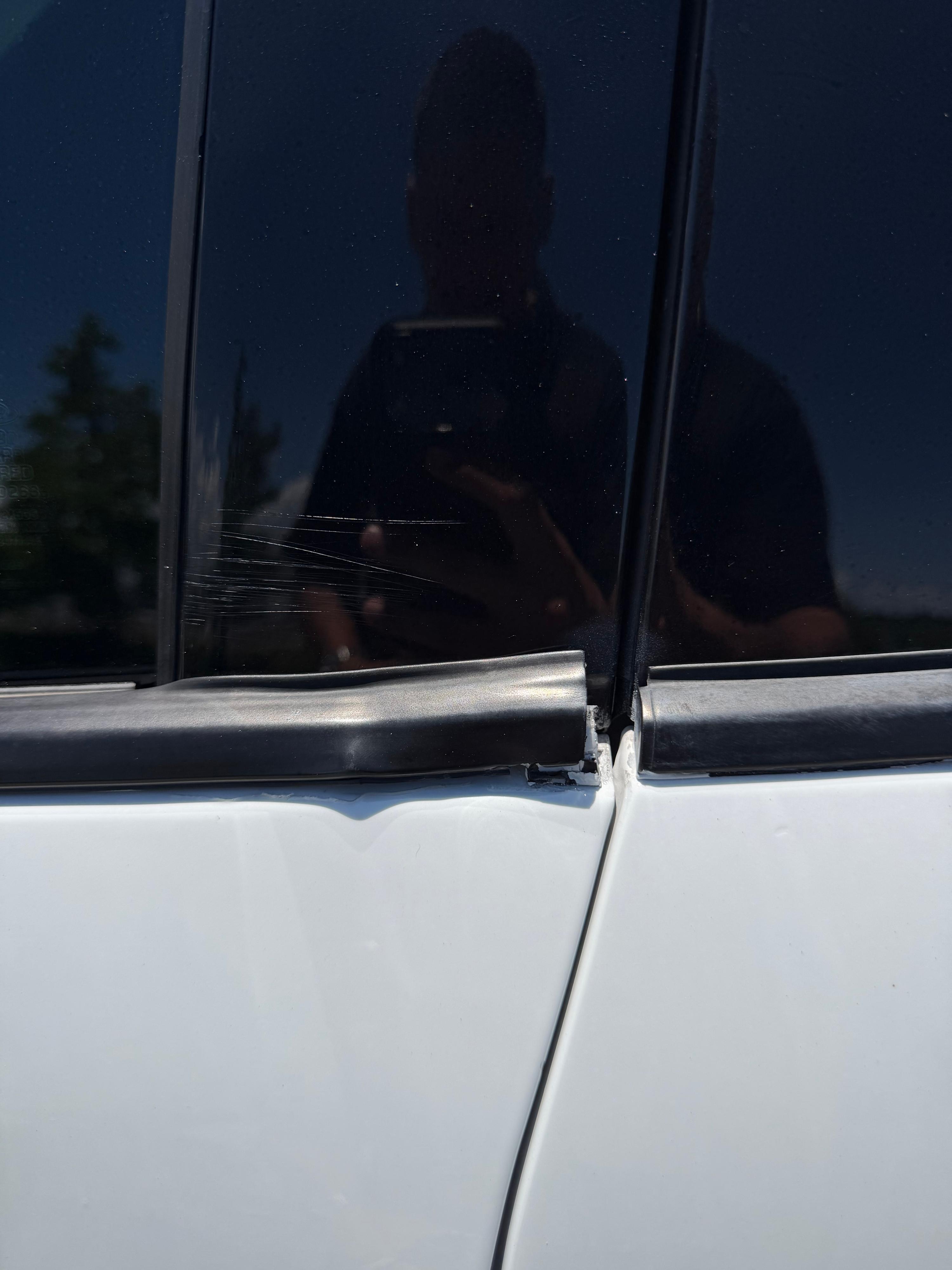 2022 Ford Explorer 4x4 Command Unit - image 20