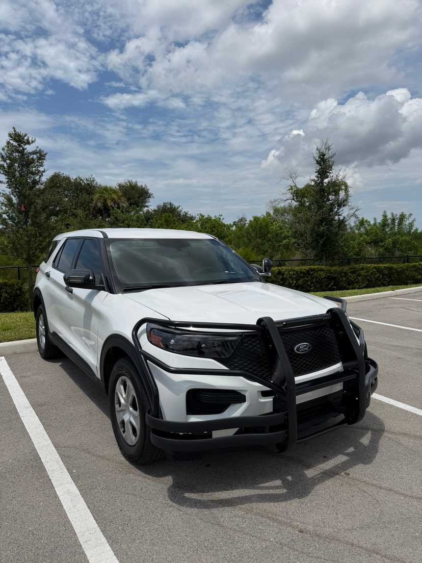 2022 Ford Explorer 4x4 Command Unit