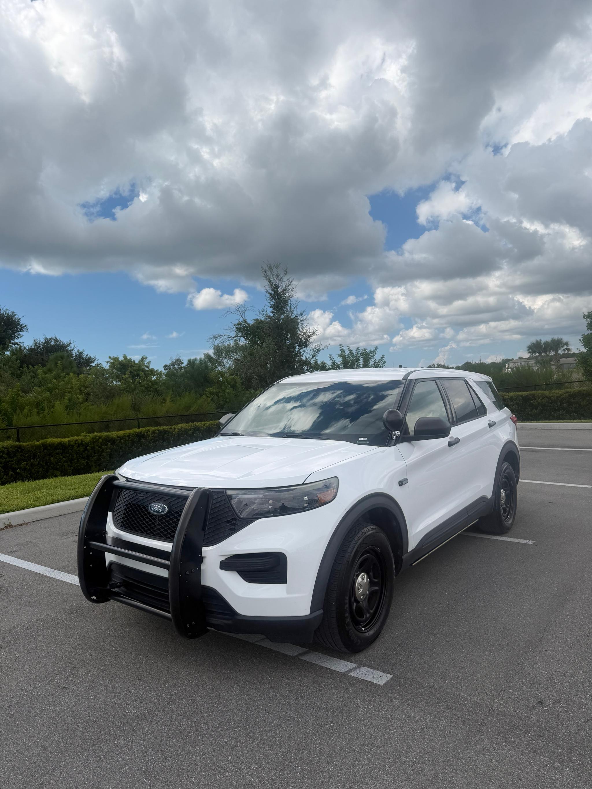 2020 Ford Explorer 4x4 Command Unit - image 3