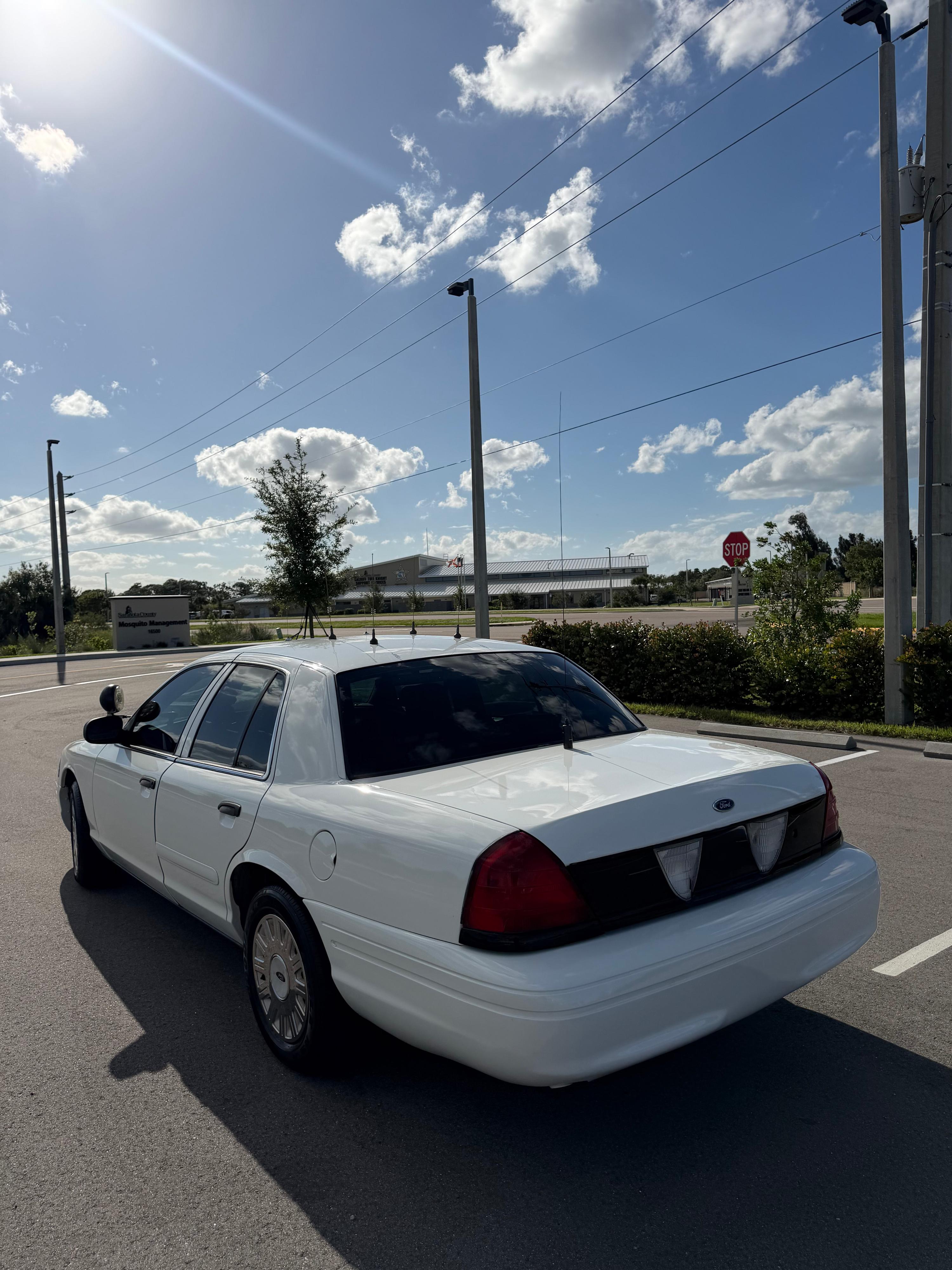 2005 Ford Crown Victoria Command Unit - image 9