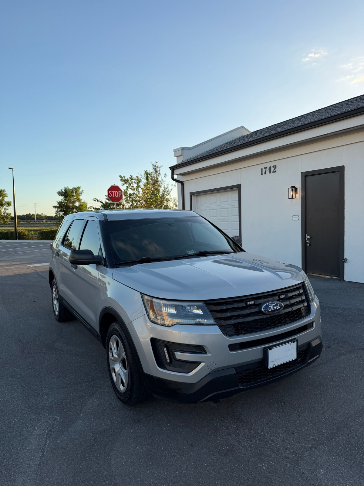 2017 Ford Explorer 4x4 Command Unit - image 2