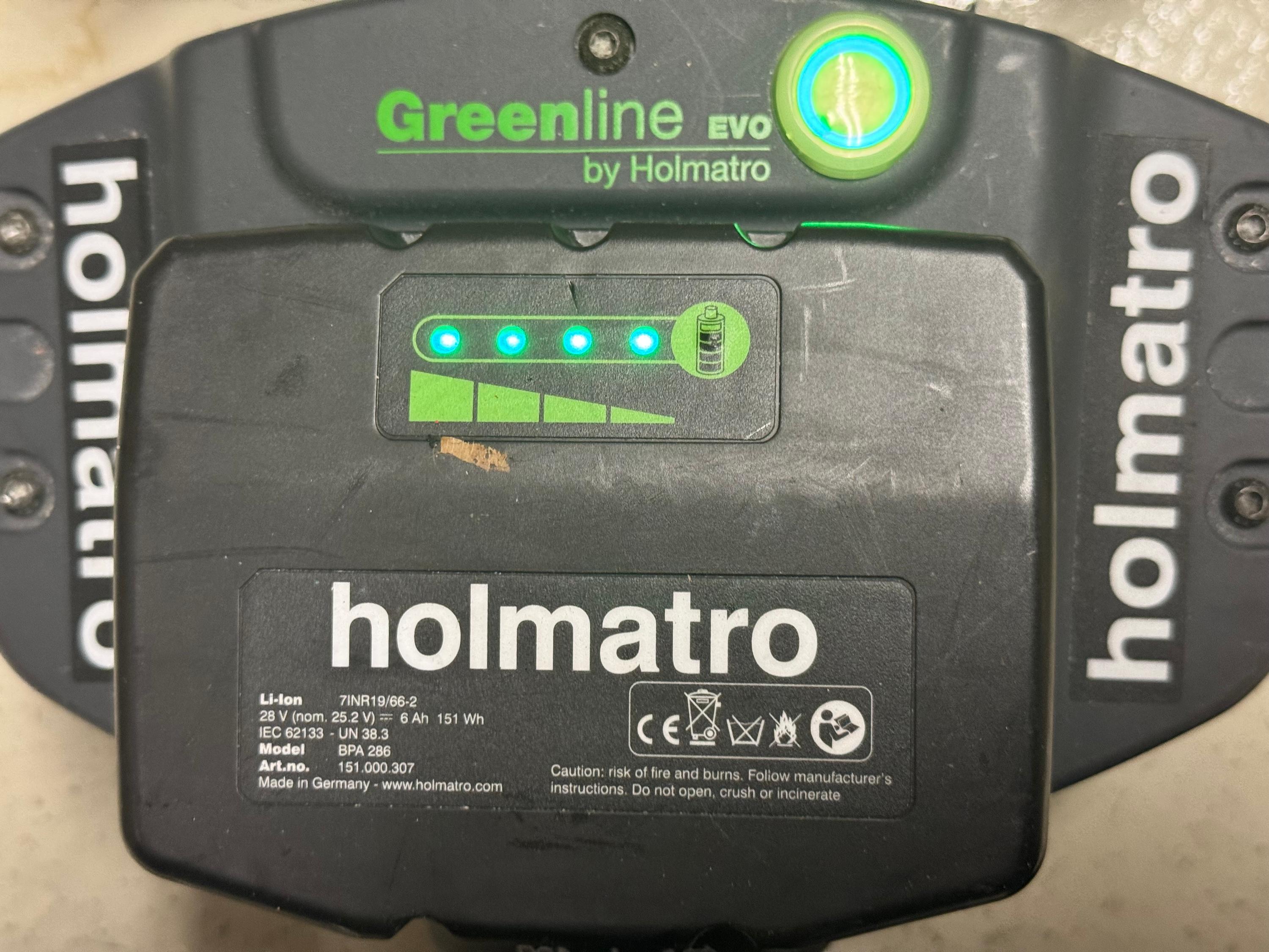 Holmatro GCT 5111 EVO Battery Combi Tool Package (2x BPA 286 Batteries, BCH 2 Charger, Apparatus Mount) - image 3