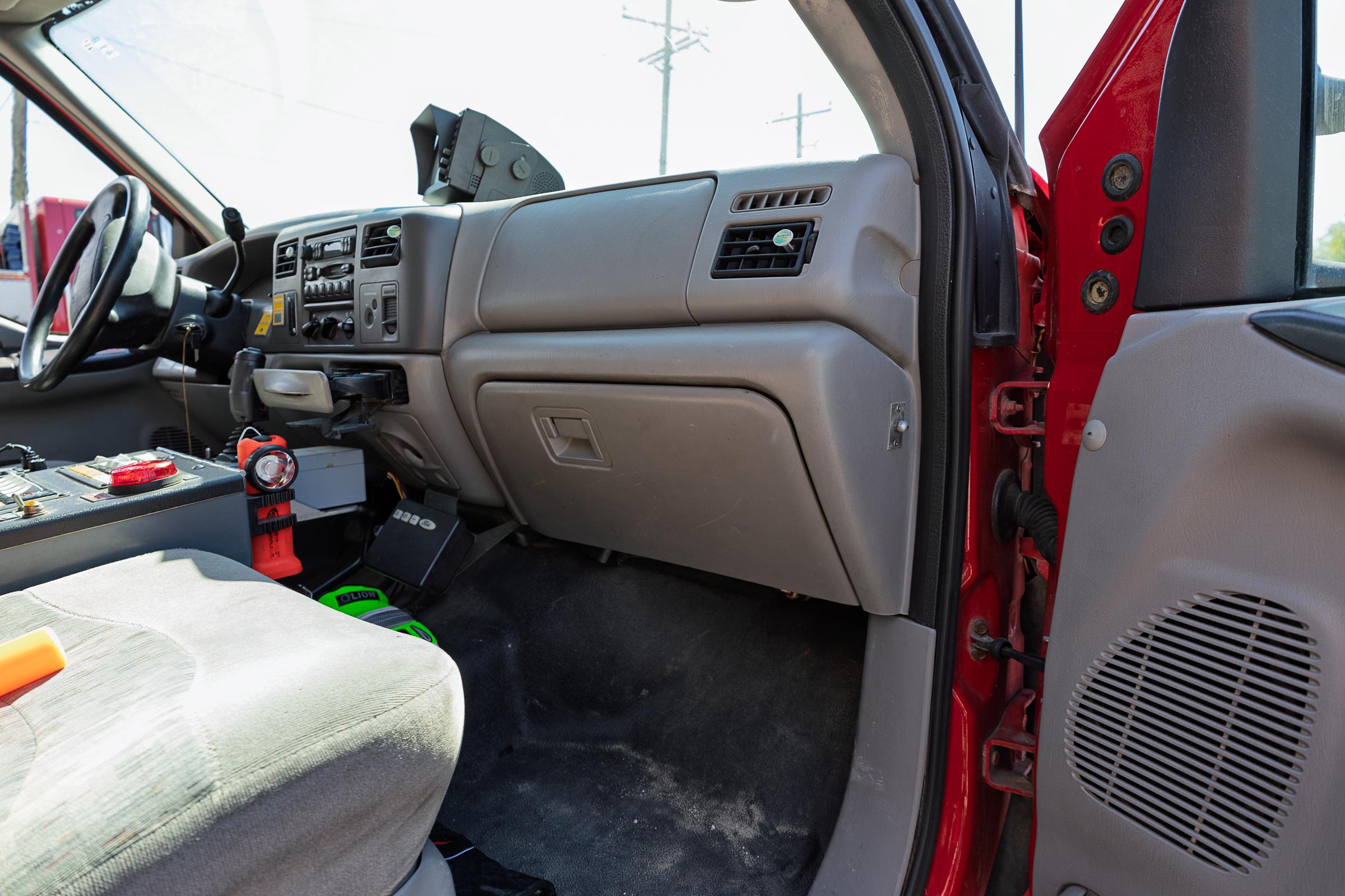 2000 E-One Ford 4x4 Light Rescue - image 26