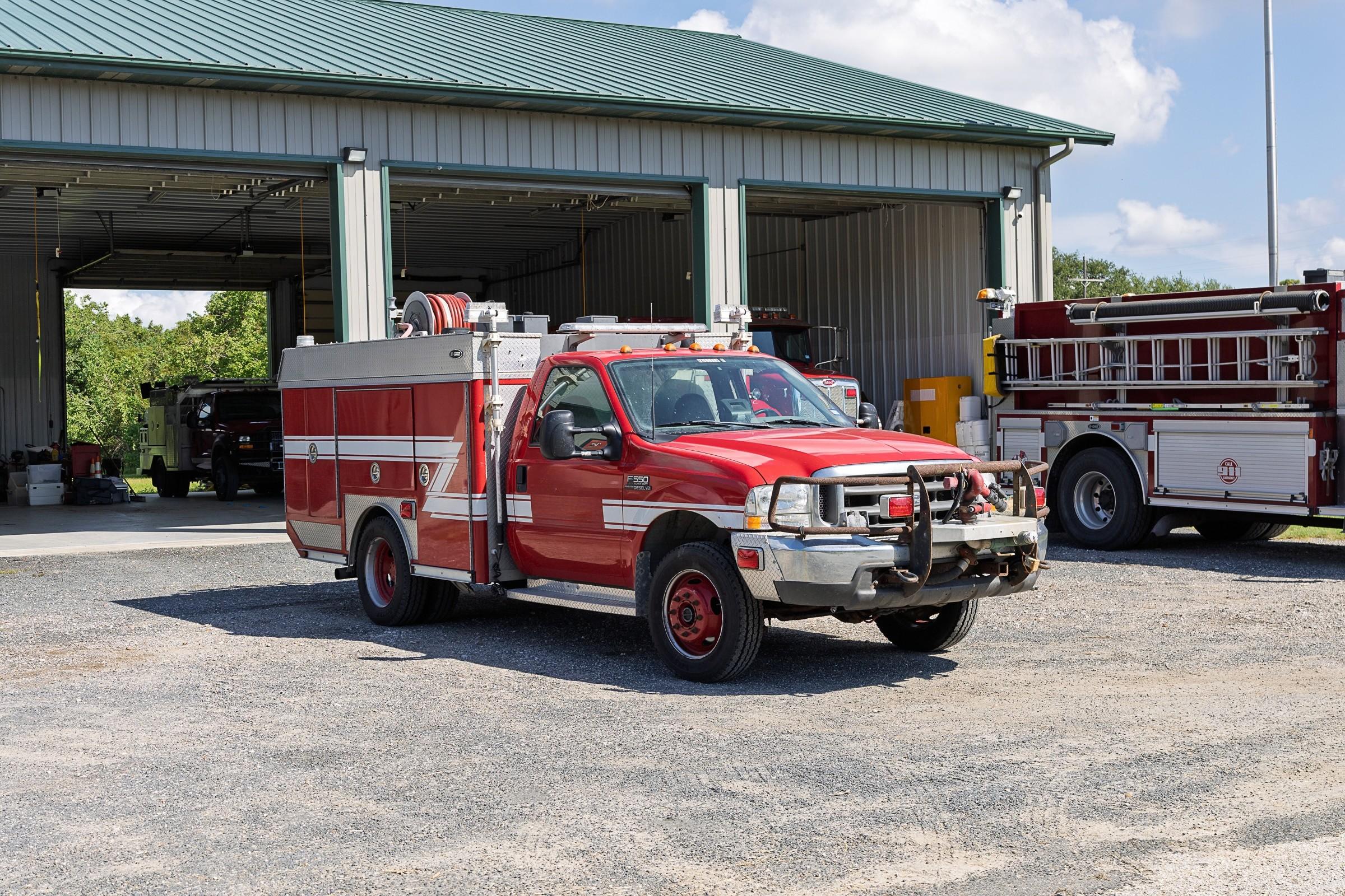 2000 E-One Ford 4x4 Light Rescue - image 1