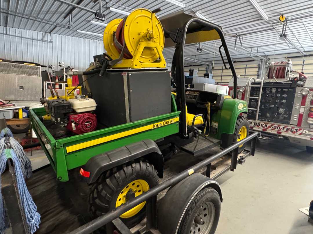 John Deere Gator 620i XUV 4x4