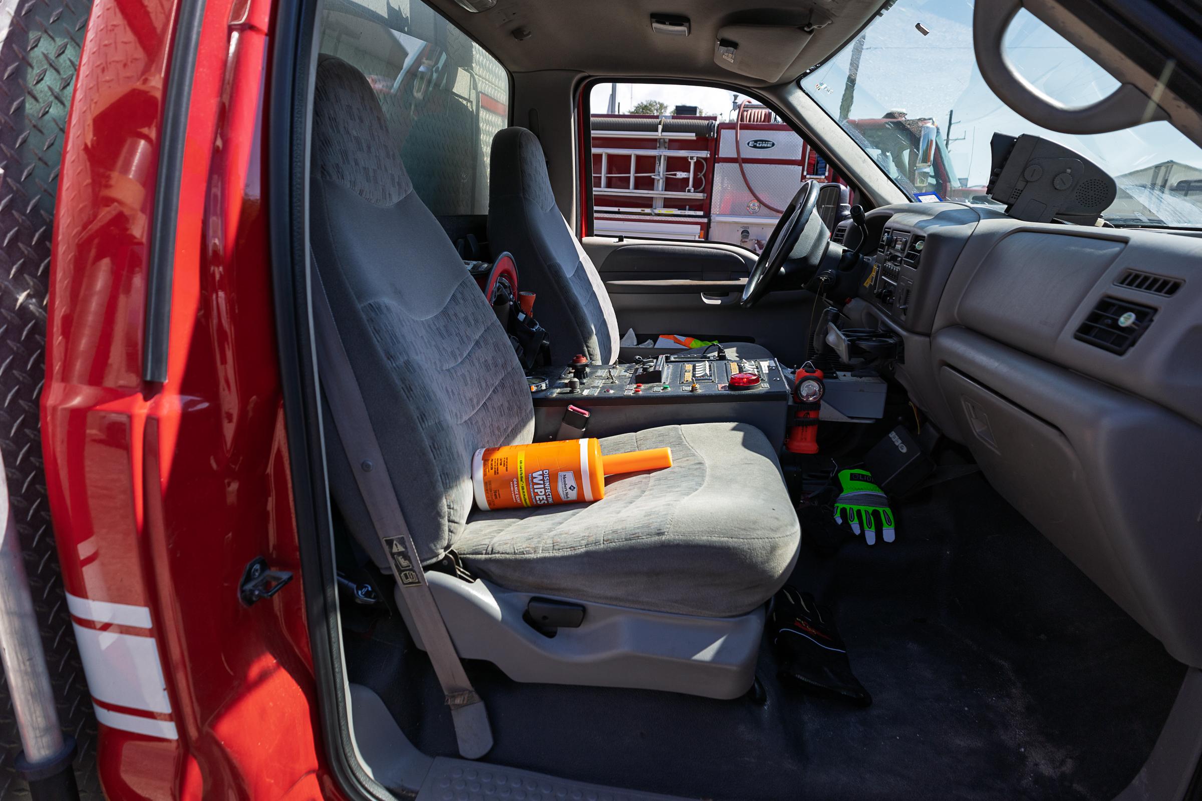 2000 E-One Ford 4x4 Light Rescue - image 23