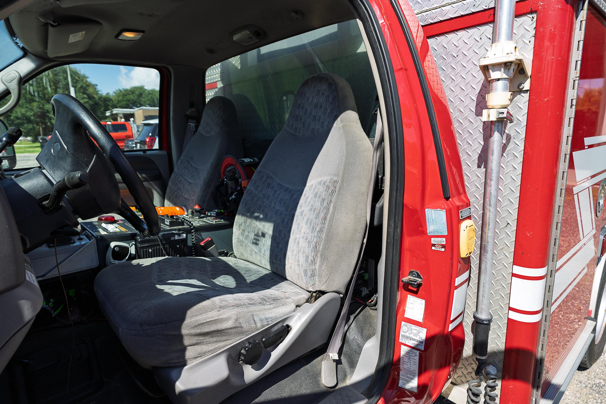 2000 E-One Ford 4x4 Light Rescue - image 15