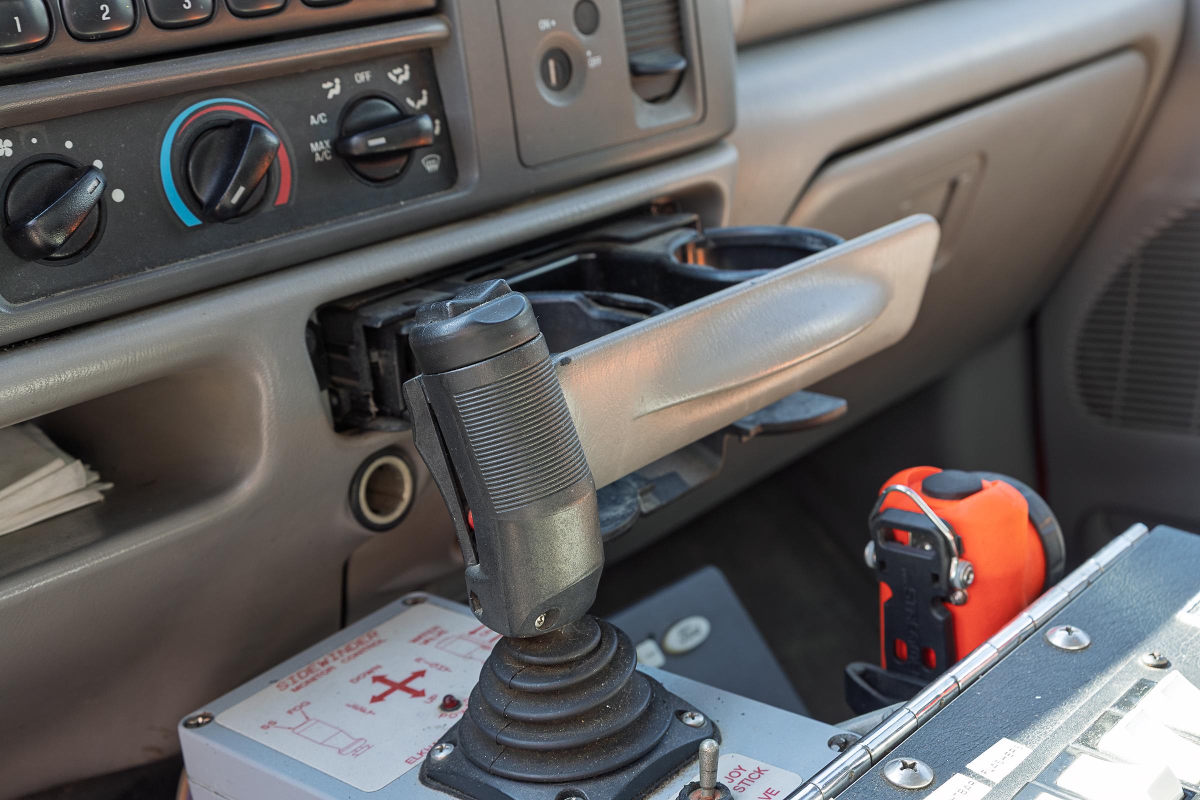 2000 E-One Ford 4x4 Light Rescue - image 20
