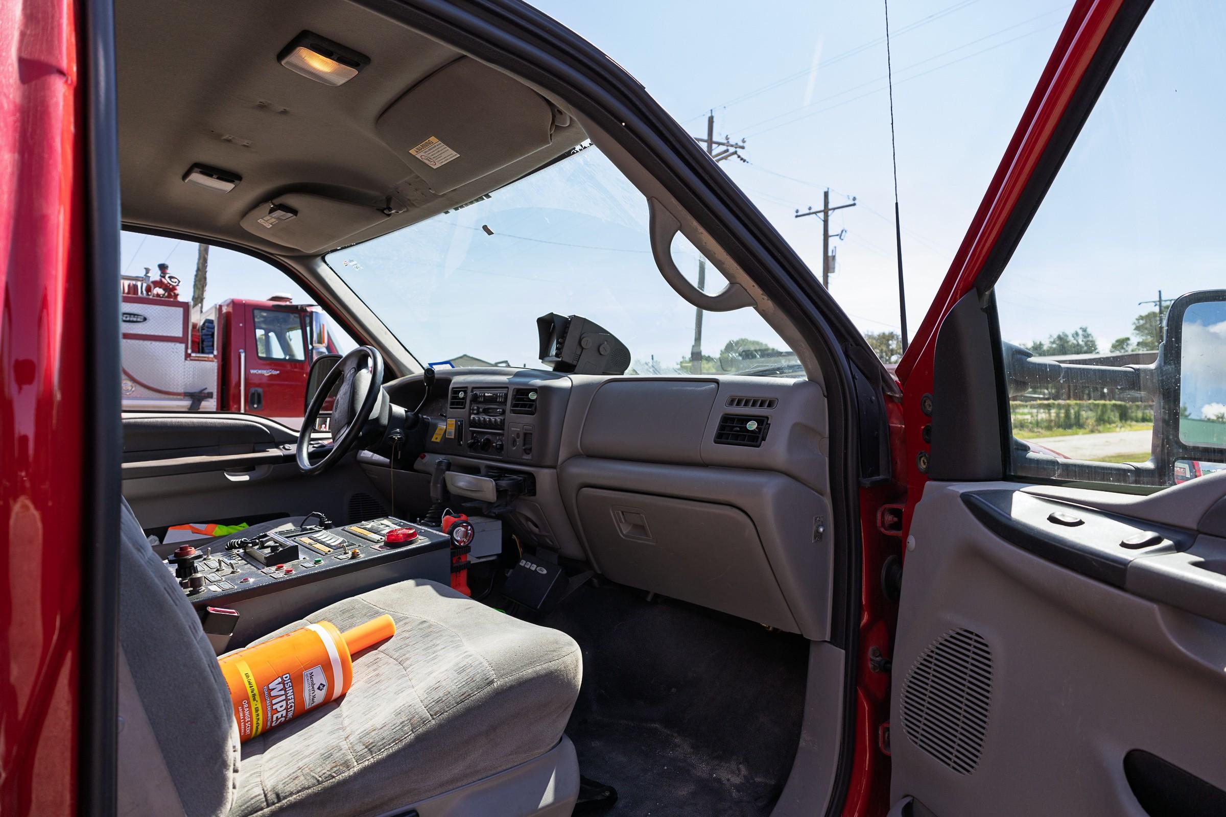 2000 E-One Ford 4x4 Light Rescue - image 10