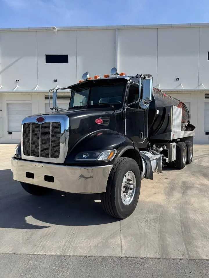 2012 Peterbilt 348 Jetter