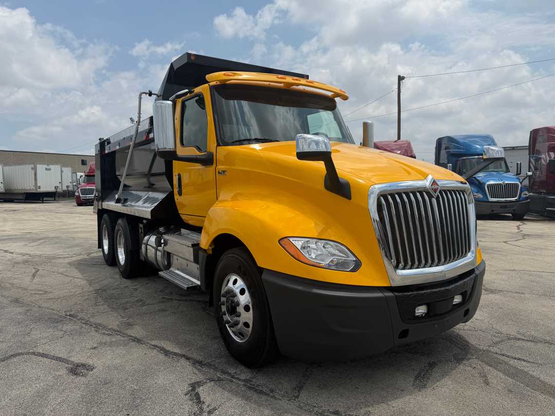 2021 International LT625 Dump Truck