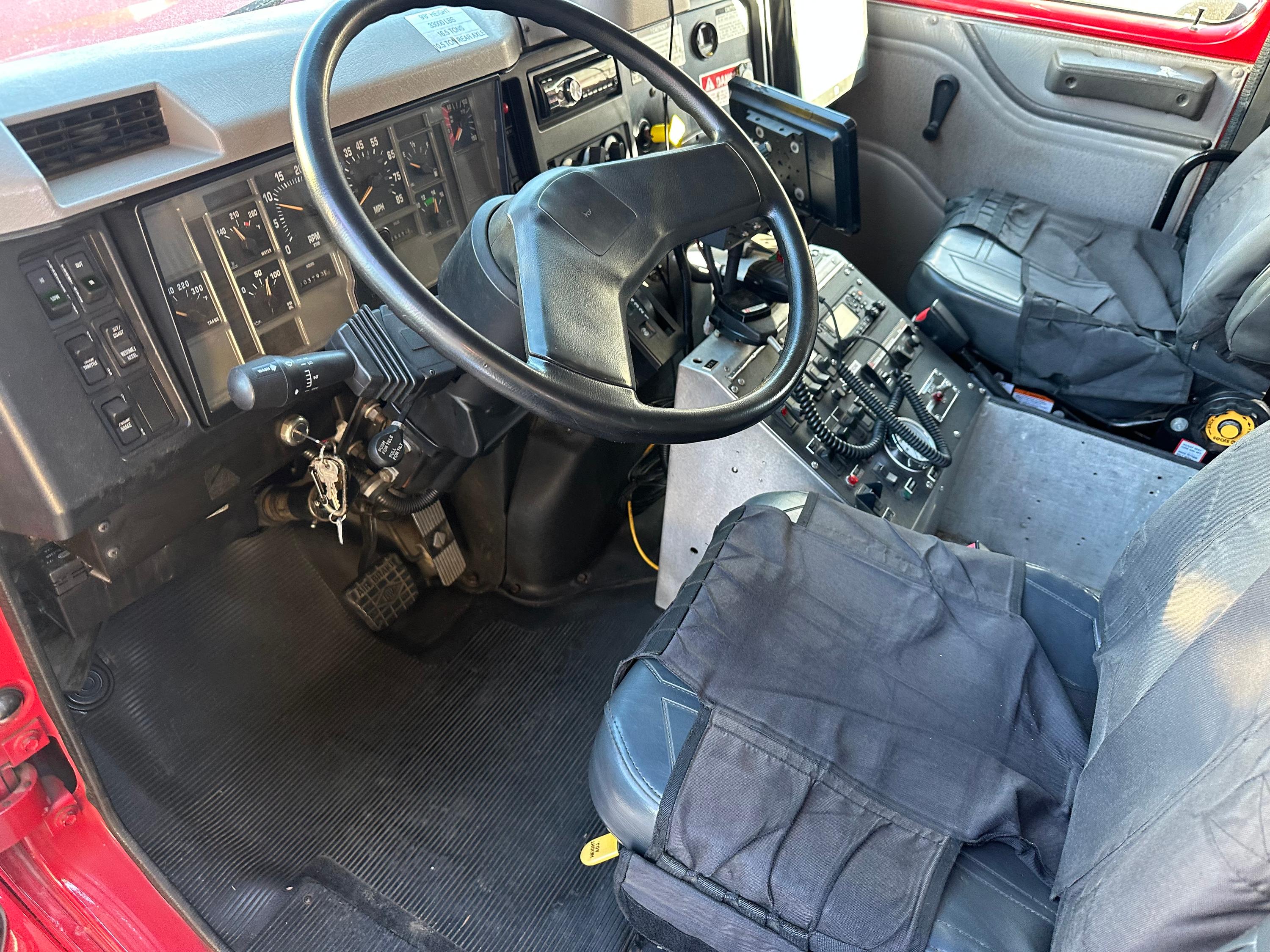 2000 International 4x4 Brush Truck - image 15
