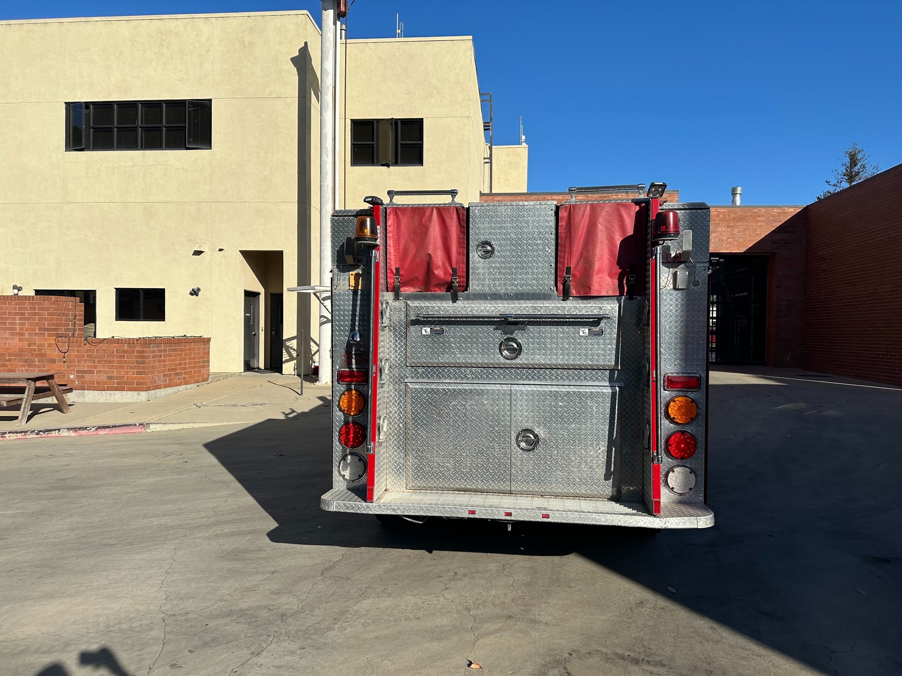 2000 International 4x4 Brush Truck - image 7