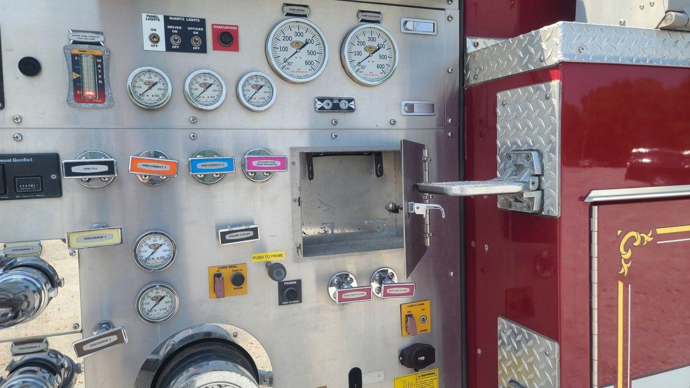 2005 KME 2800 Gallon Tanker - image 11