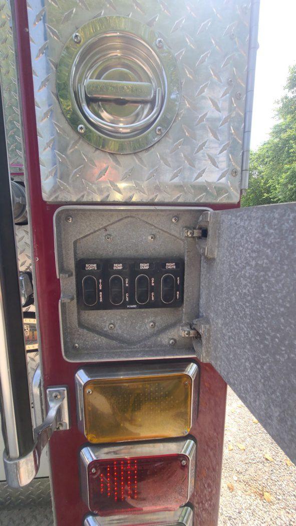 2005 KME 2800 Gallon Tanker - image 36