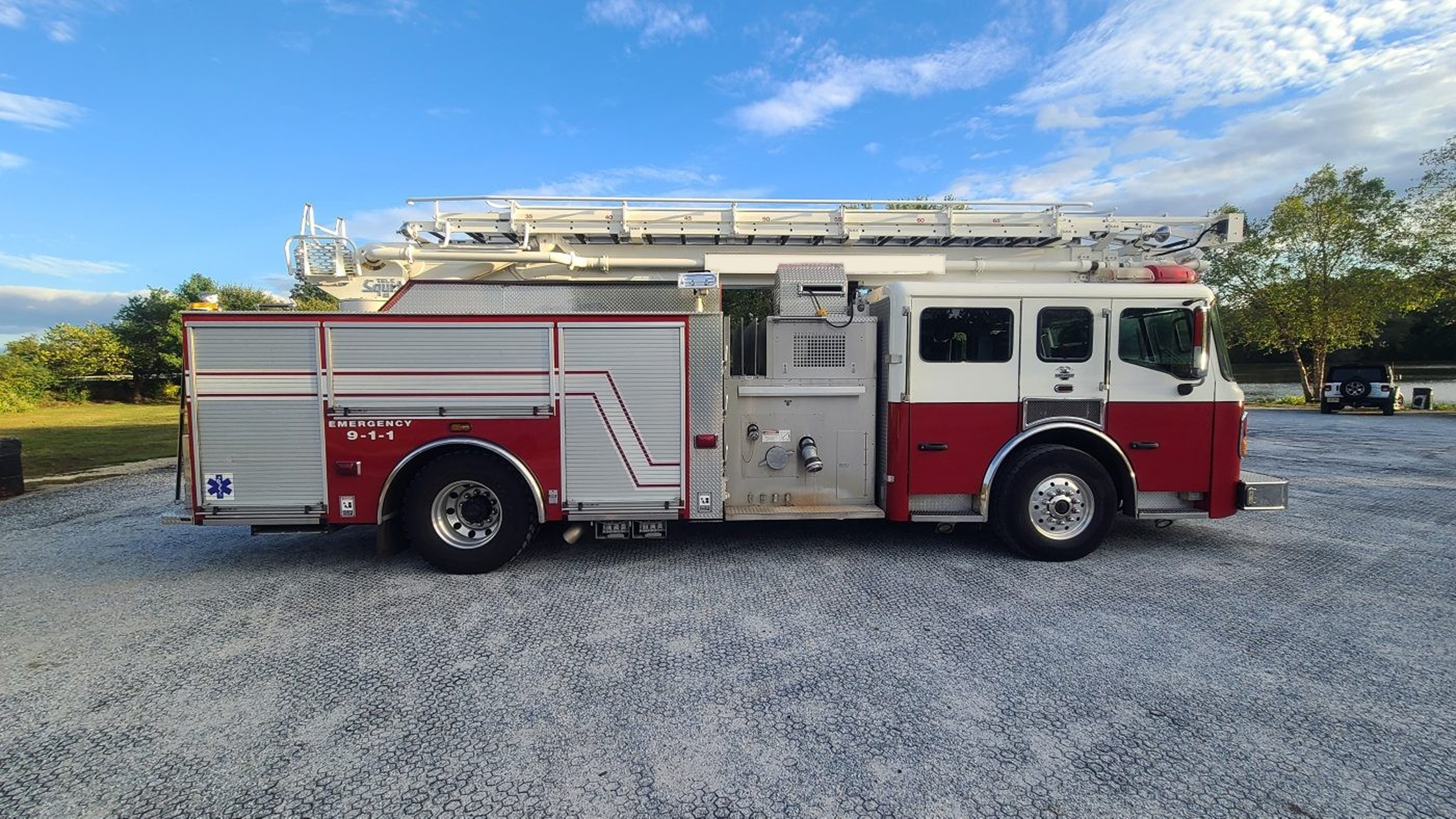 2005 American LaFrance 65’ Telesquirt - image 7