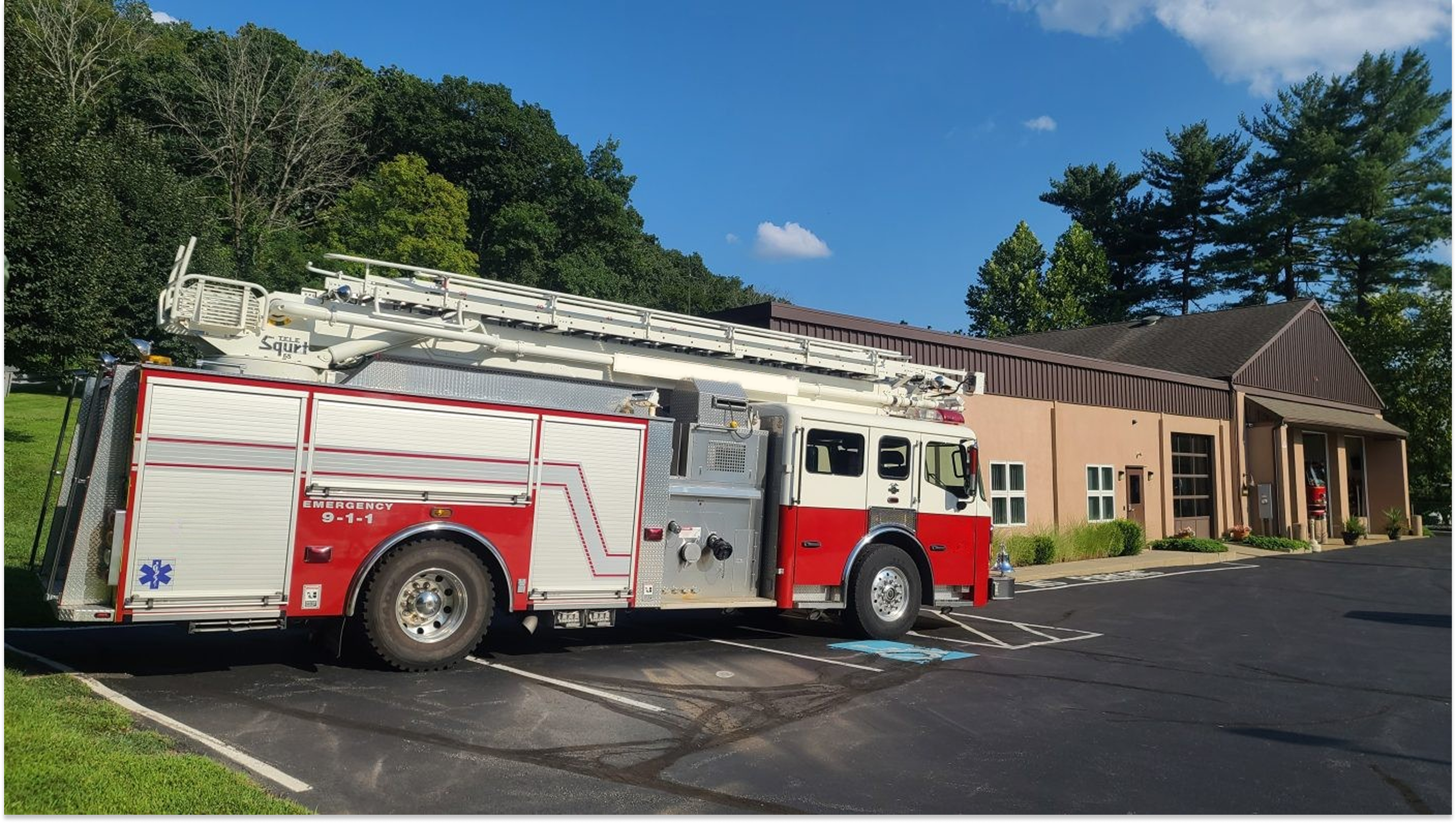 2005 American LaFrance 65’ Telesquirt - image 11