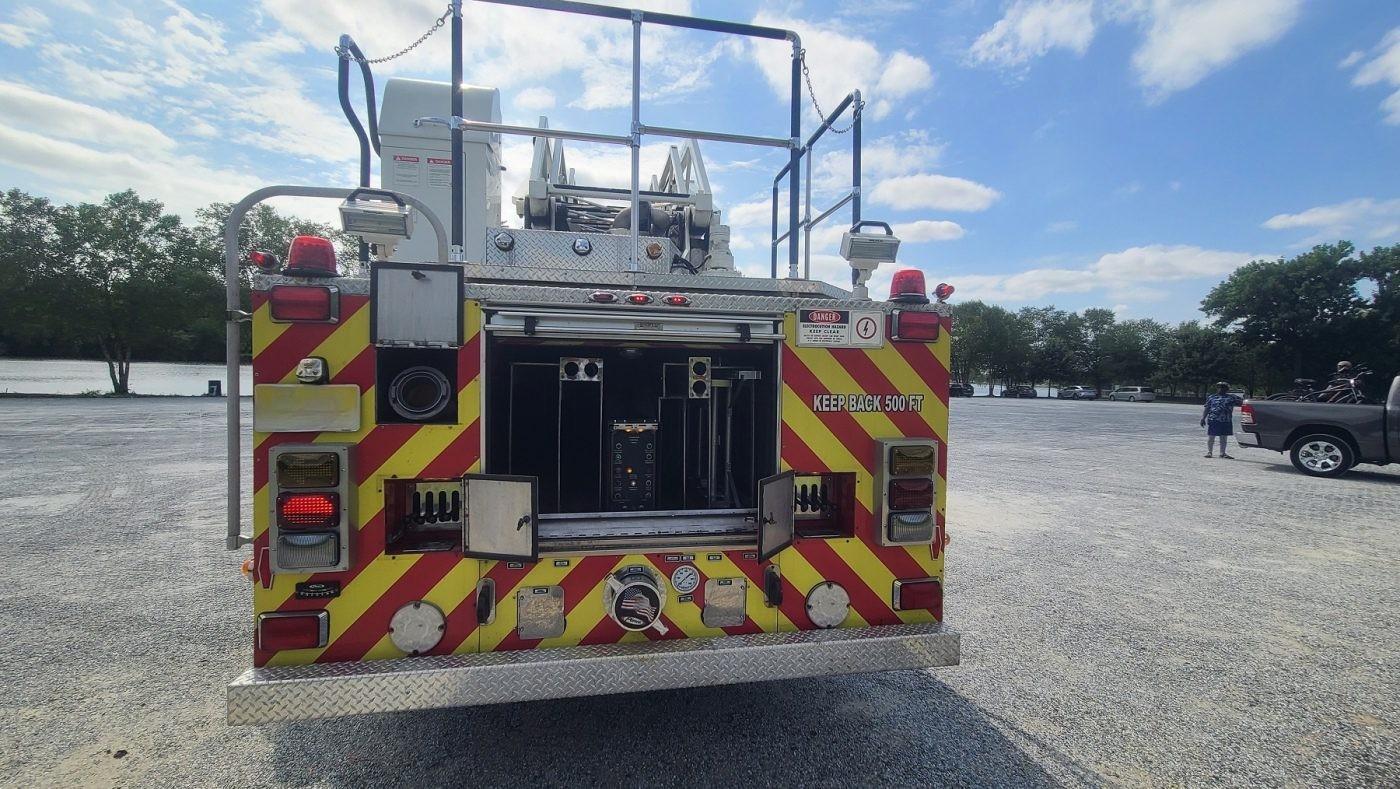 1998 Pierce 105' Quint - image 4