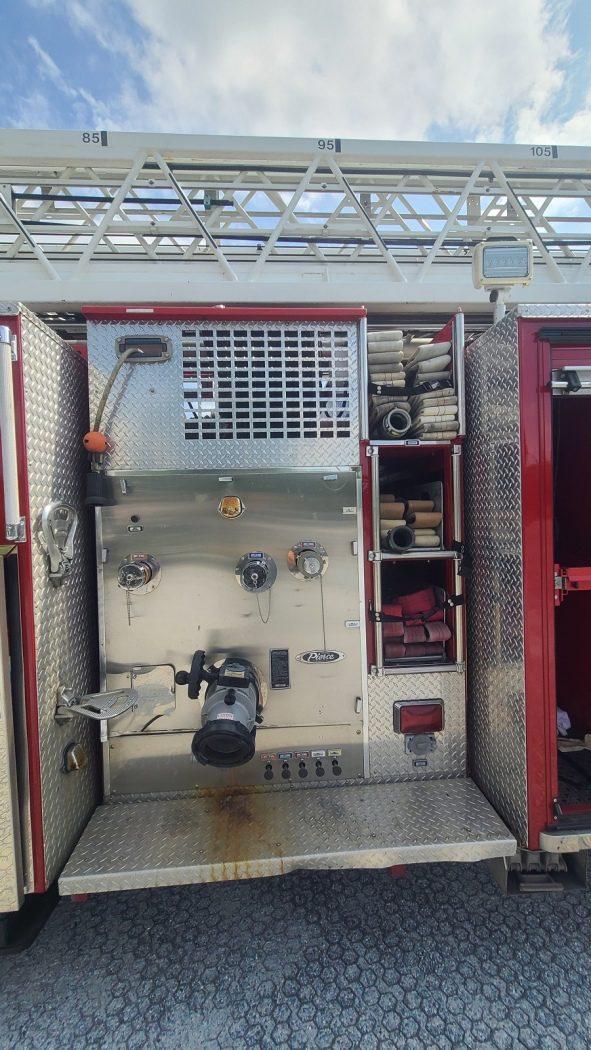 1998 Pierce 105' Quint - image 16