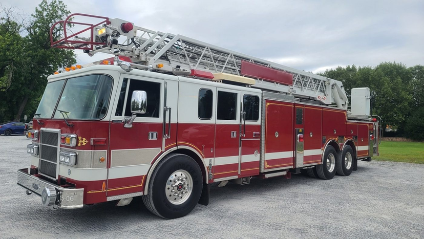 1997 Pierce 105’ Stick