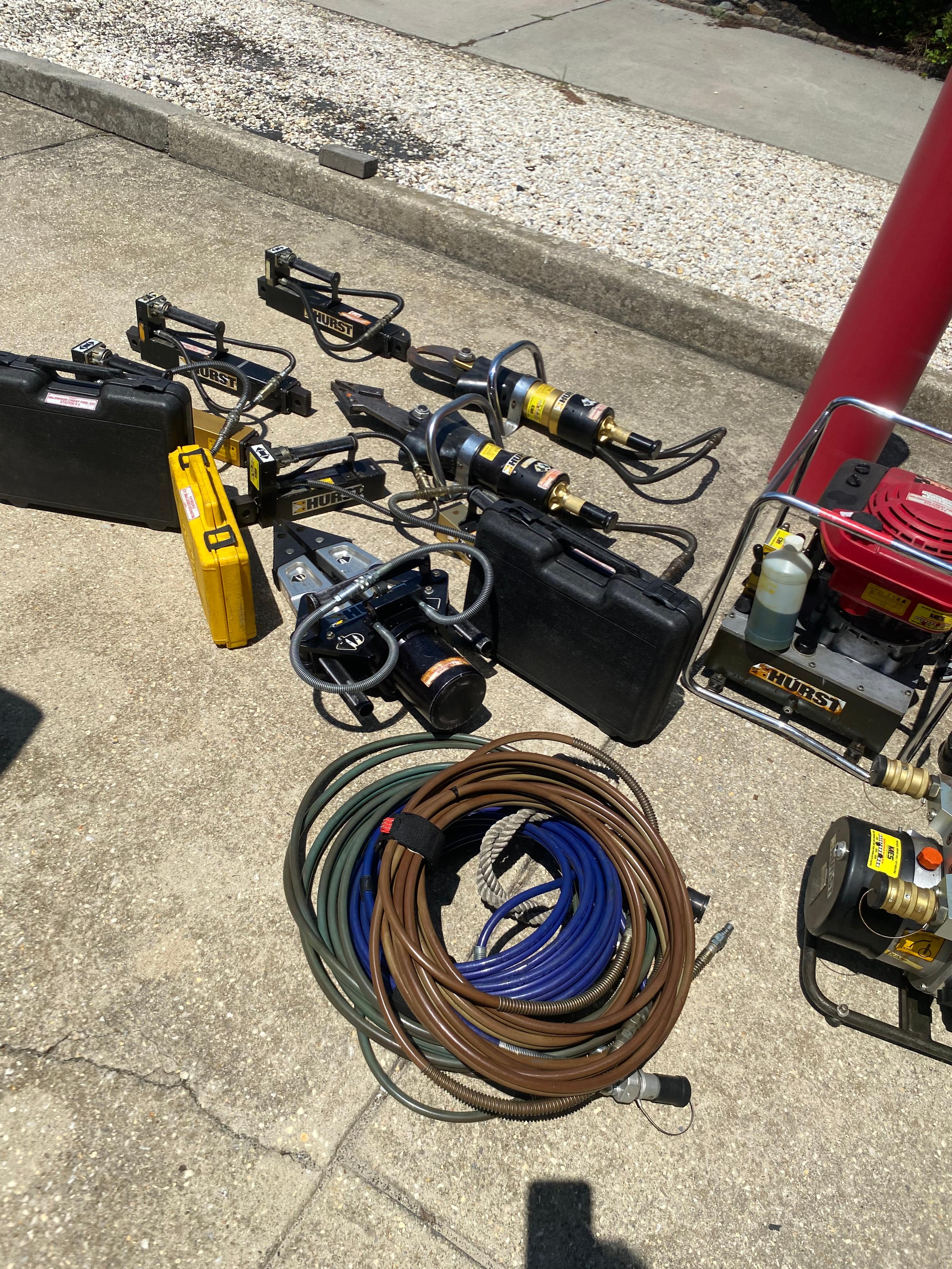 2001 Chevy Tahoe + Jaws of Life set - image 28