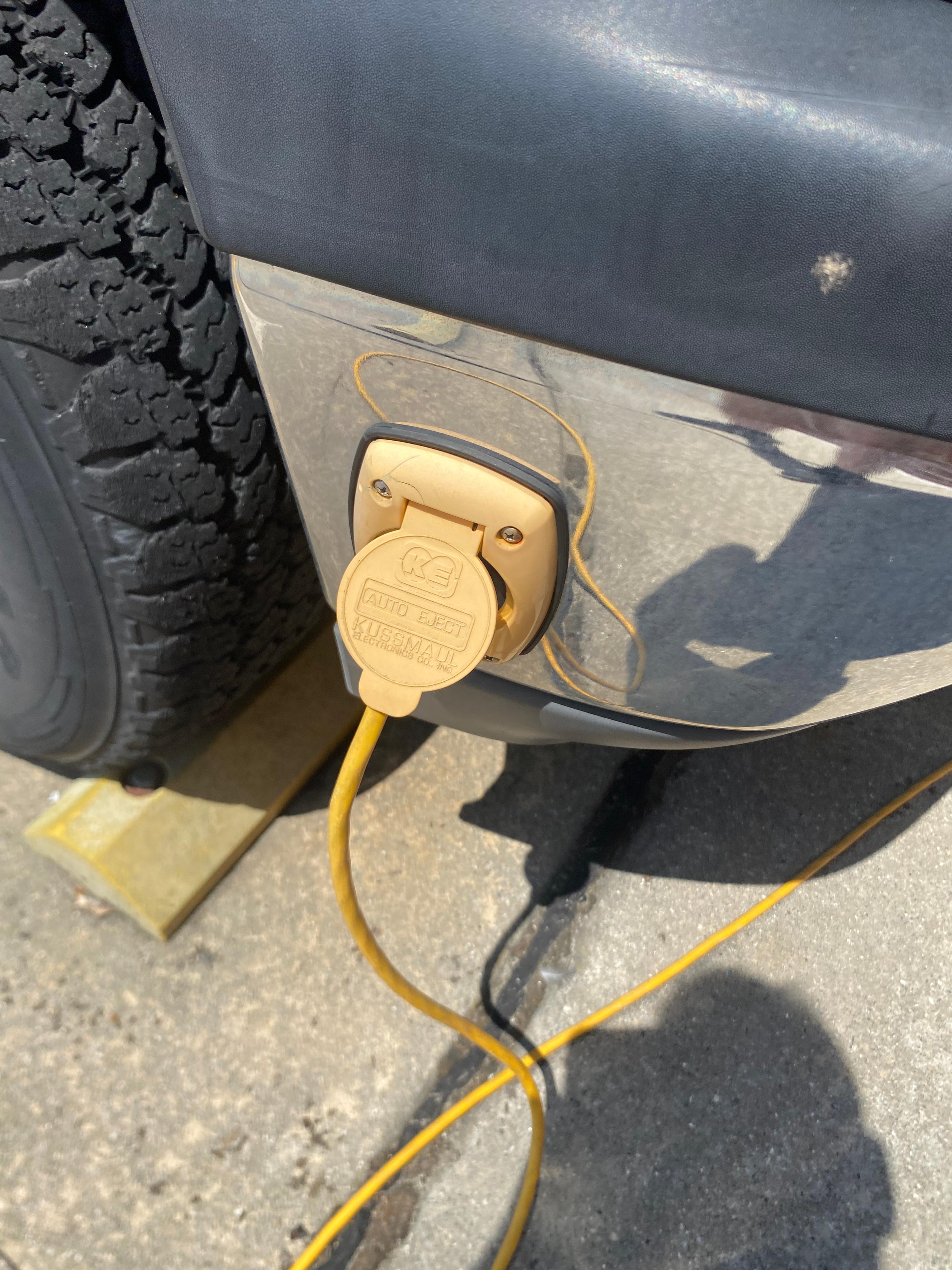 2001 Chevy Tahoe + Jaws of Life set - image 25
