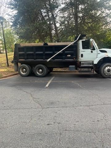 2012 International 7500 Dump Truck - image 4