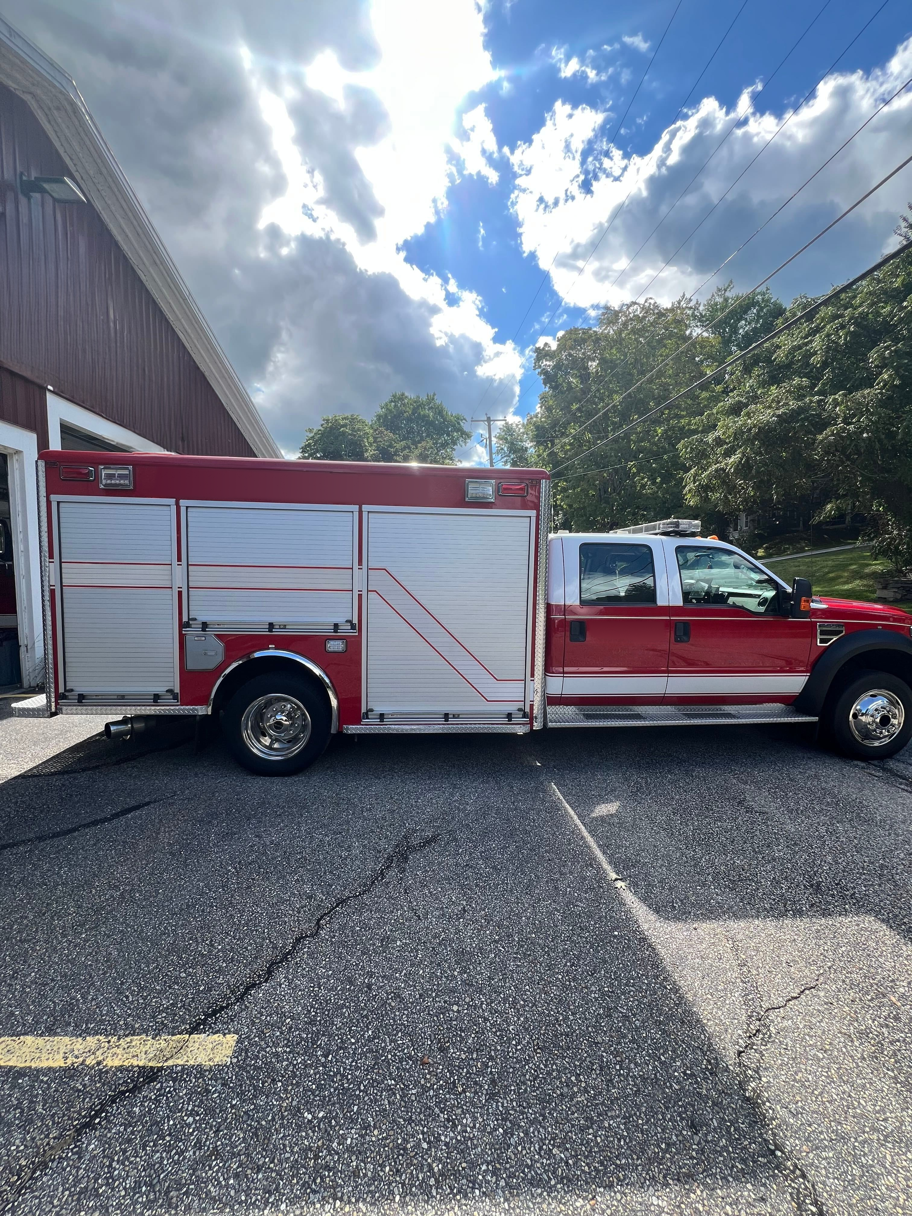 2008 Ford F550 4x4 Light Rescue - image 10
