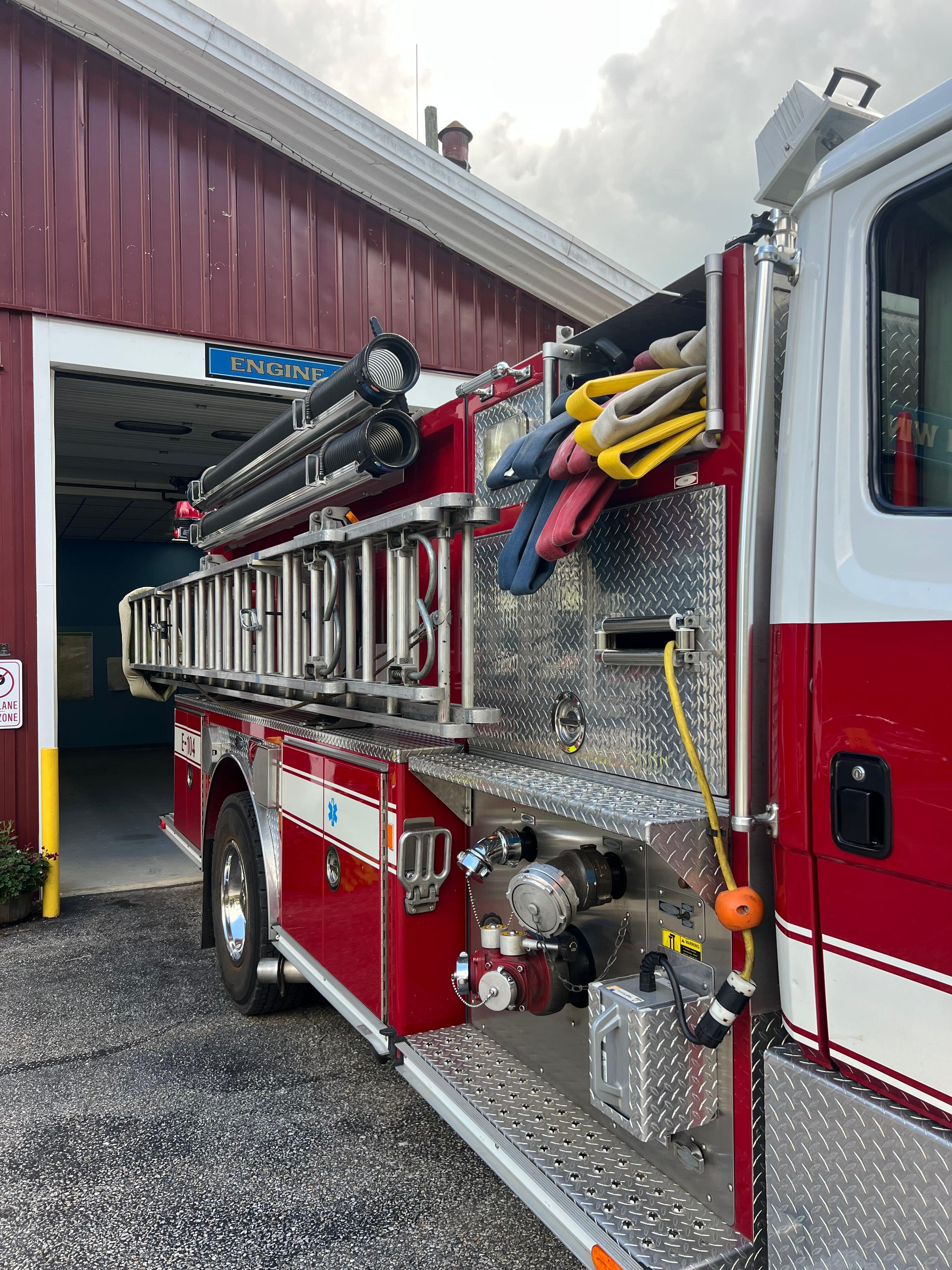 1998 E-One Freightliner Pumper - image 23