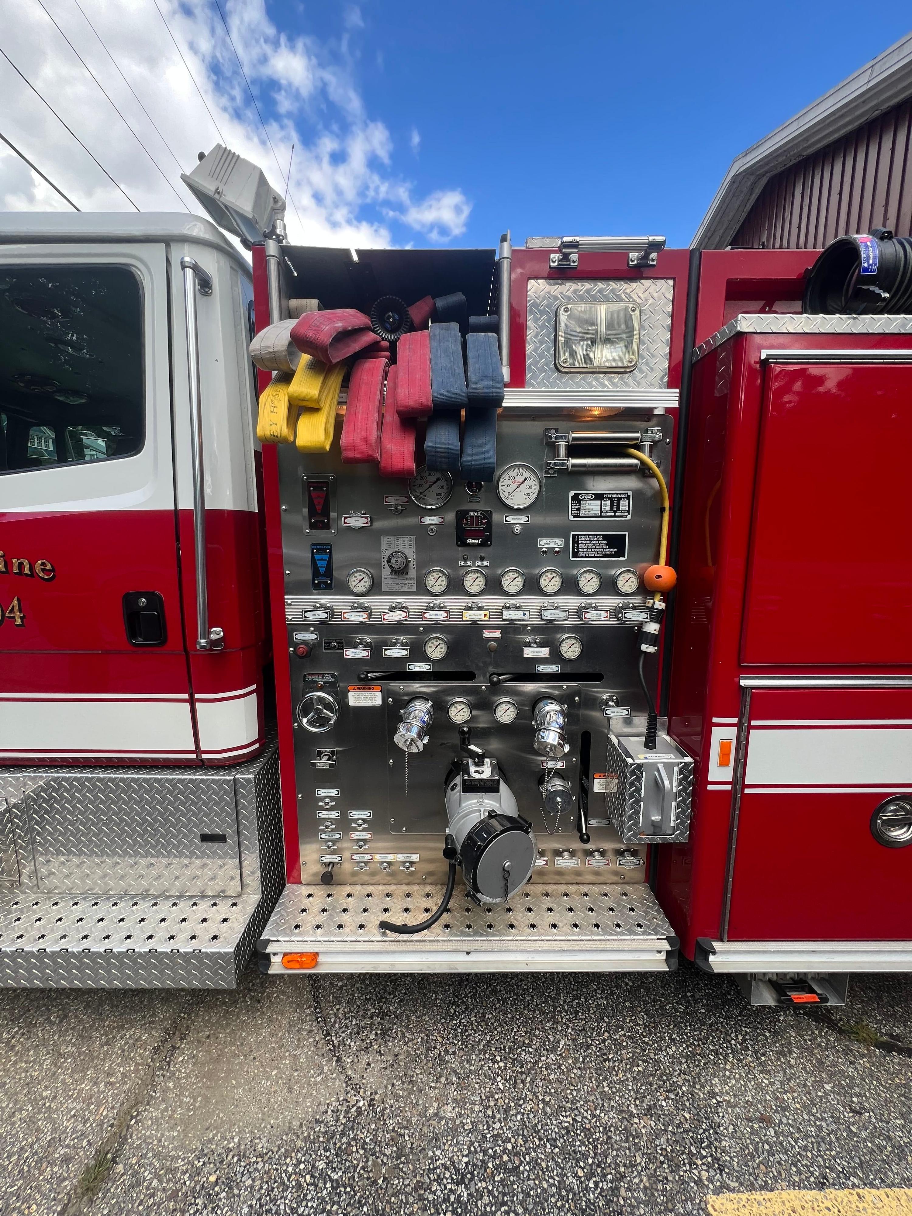 1998 E-One Freightliner Pumper - image 26