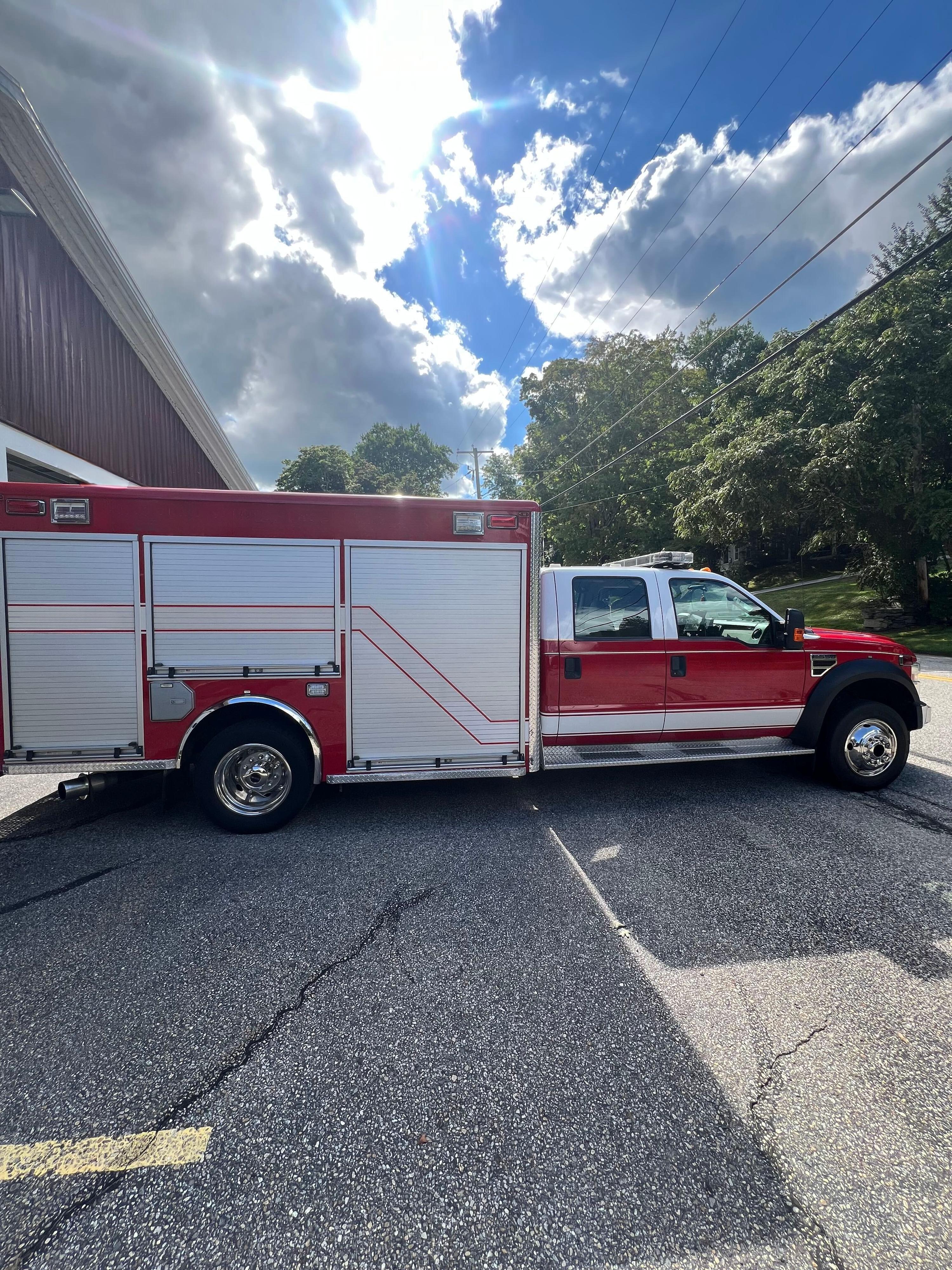 2008 Ford F550 4x4 Light Rescue - image 11