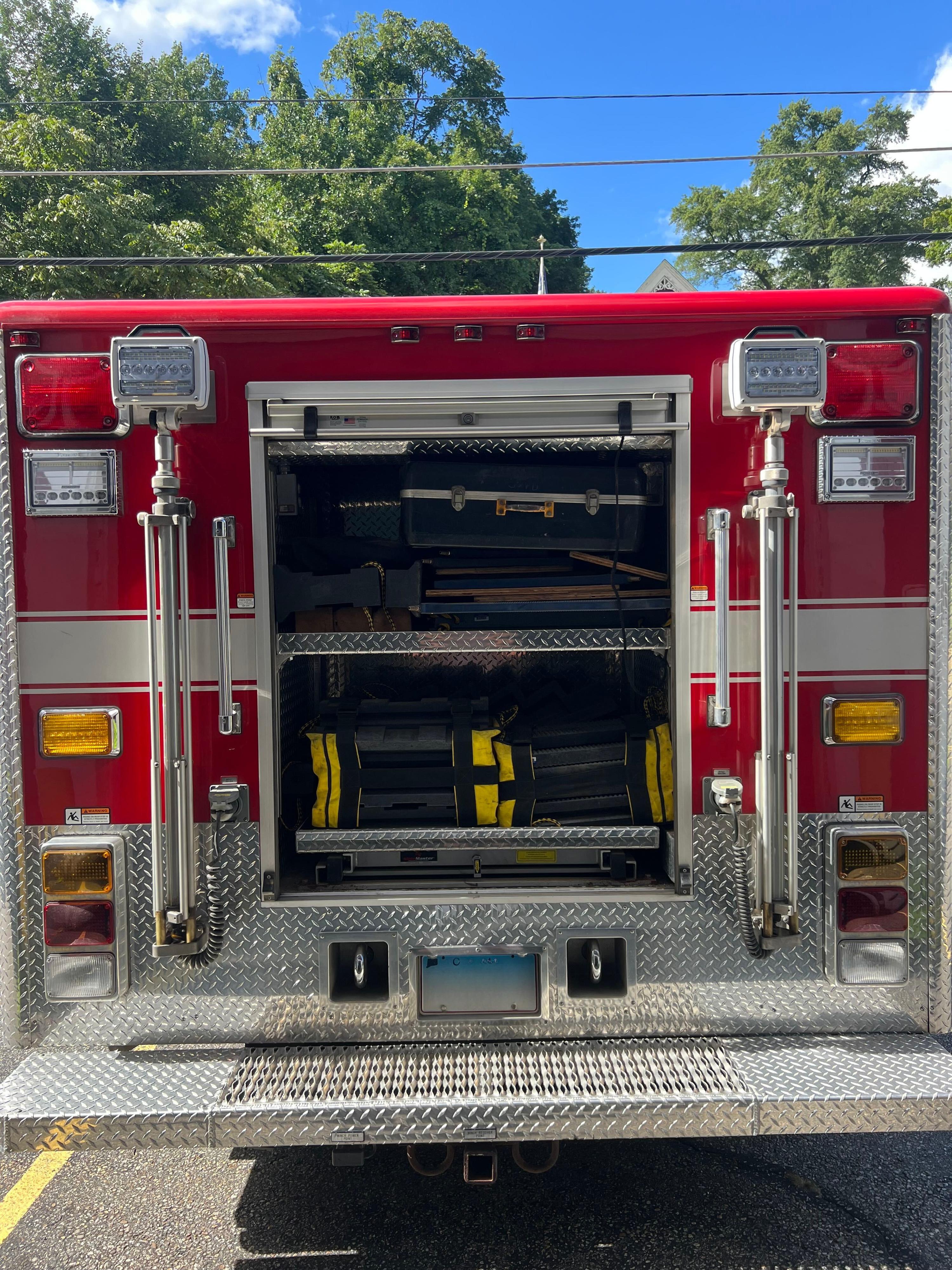 2008 Ford F550 4x4 Light Rescue - image 16