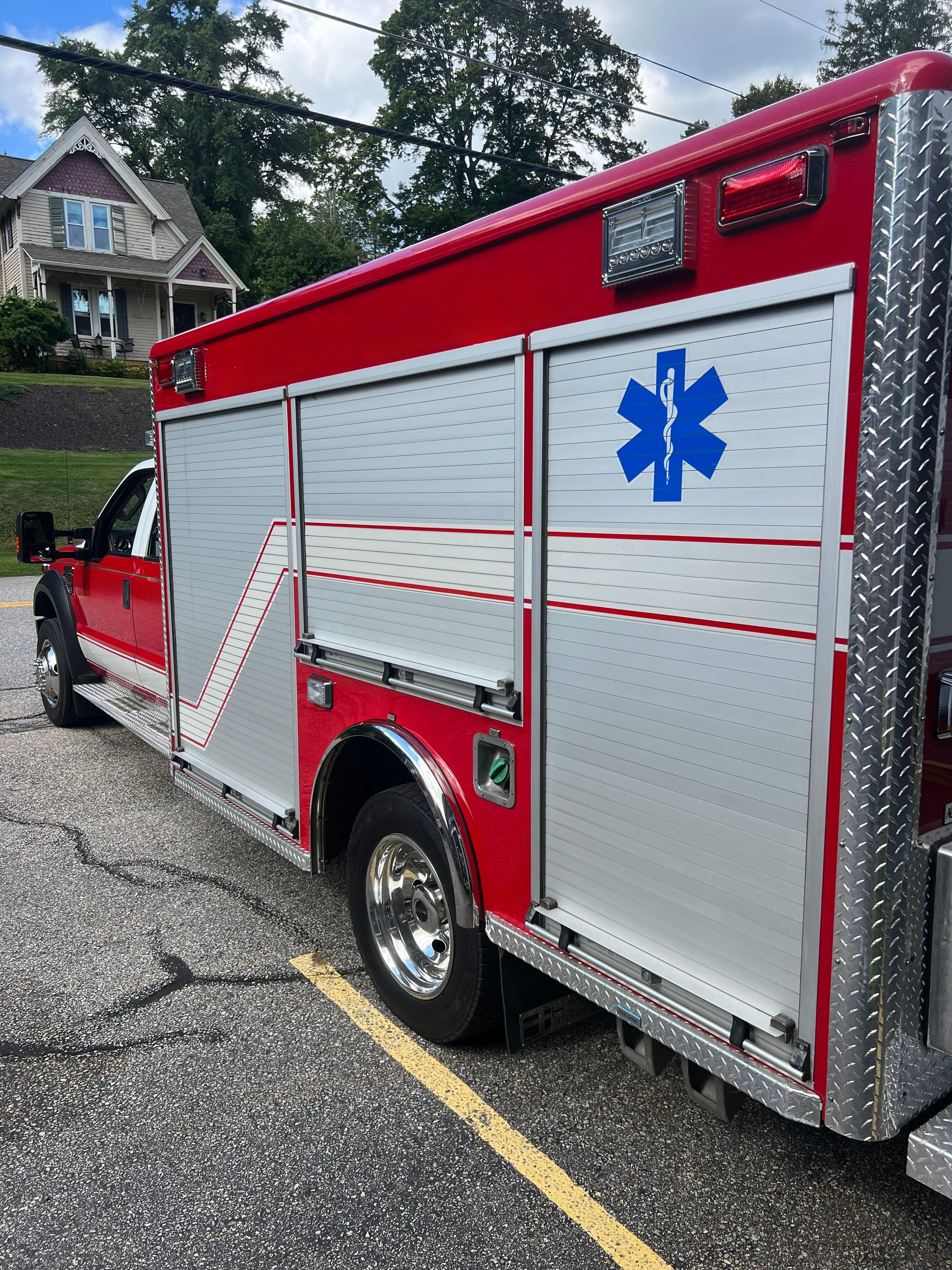 2008 Ford F550 4x4 Light Rescue - image 6