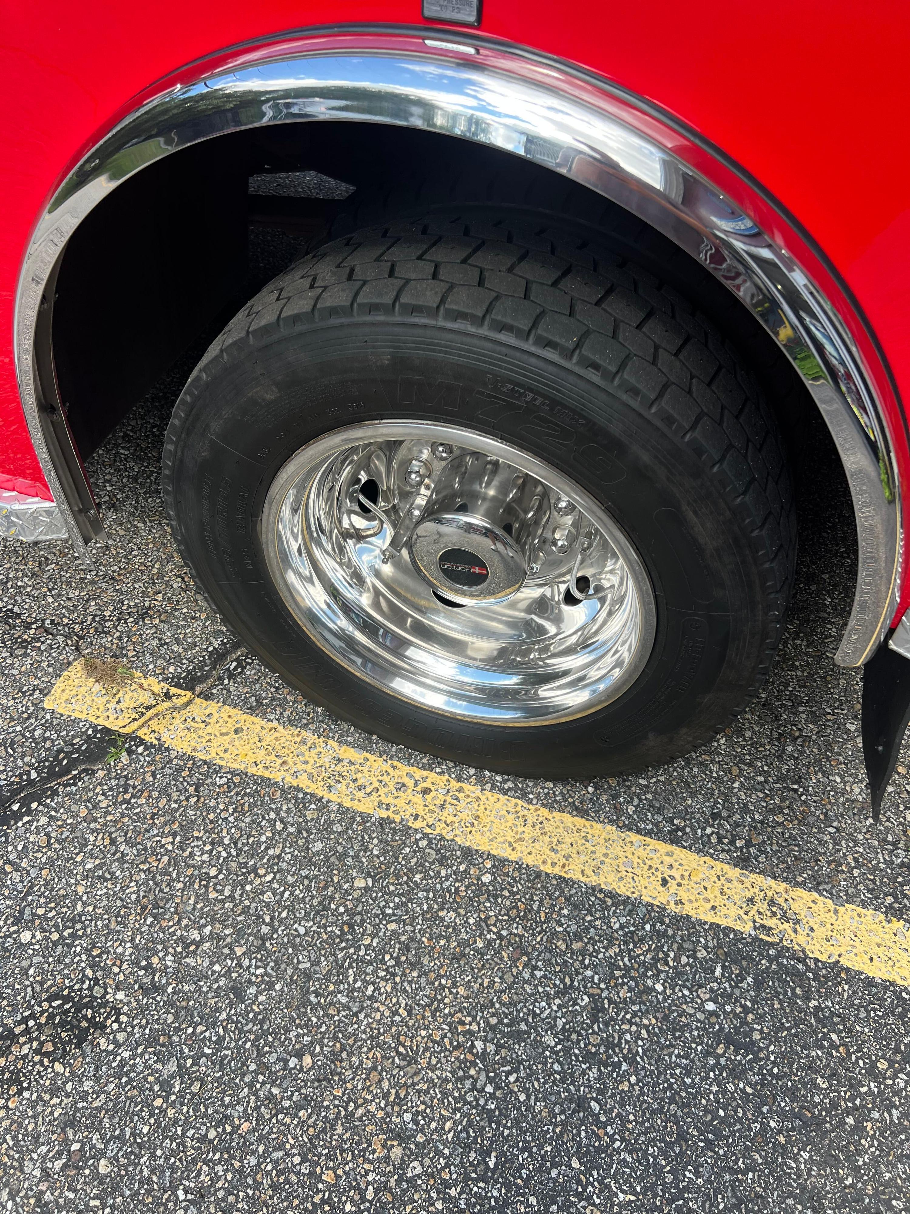 2008 Ford F550 4x4 Light Rescue - image 7
