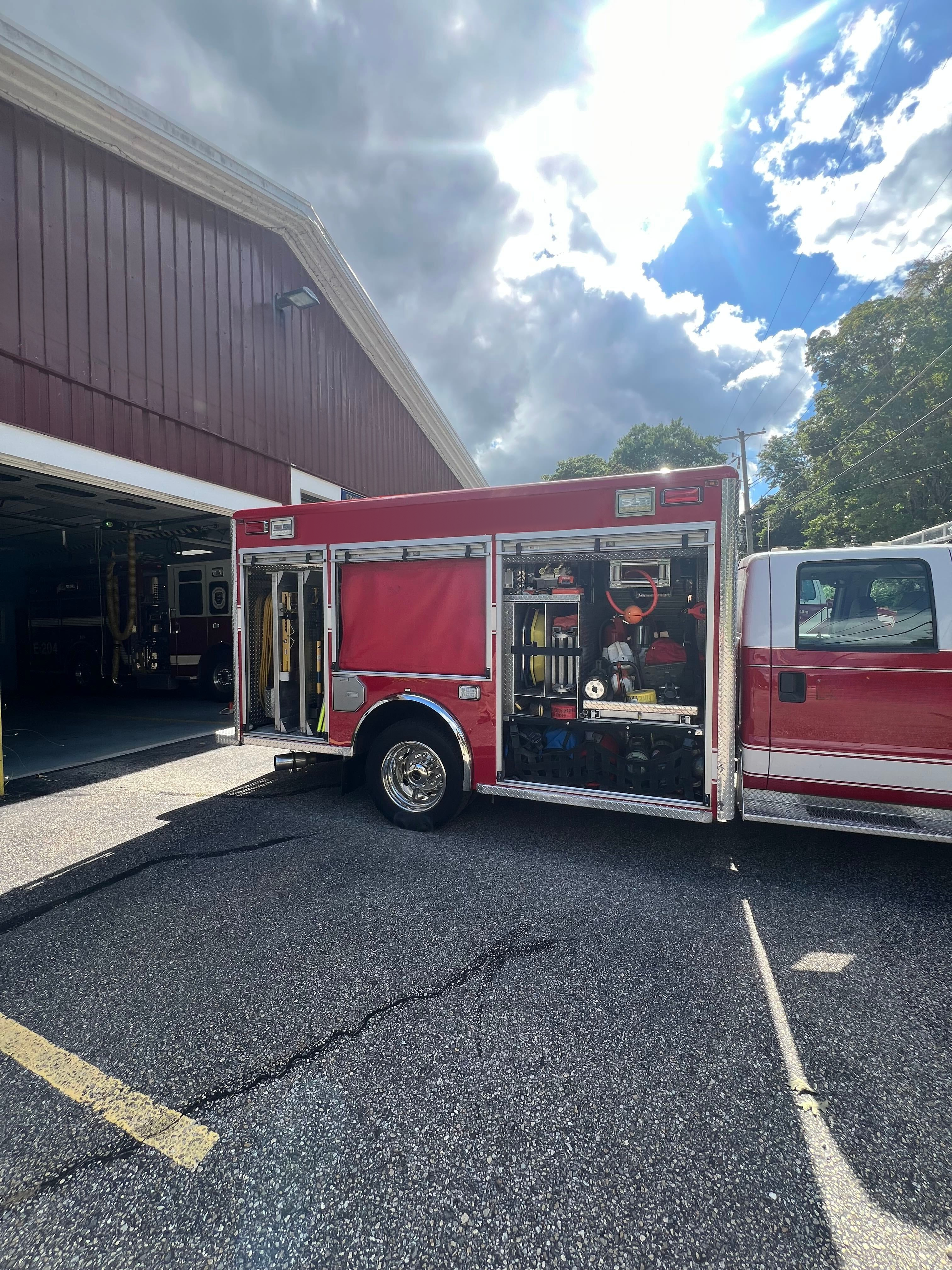 2008 Ford F550 4x4 Light Rescue - image 14
