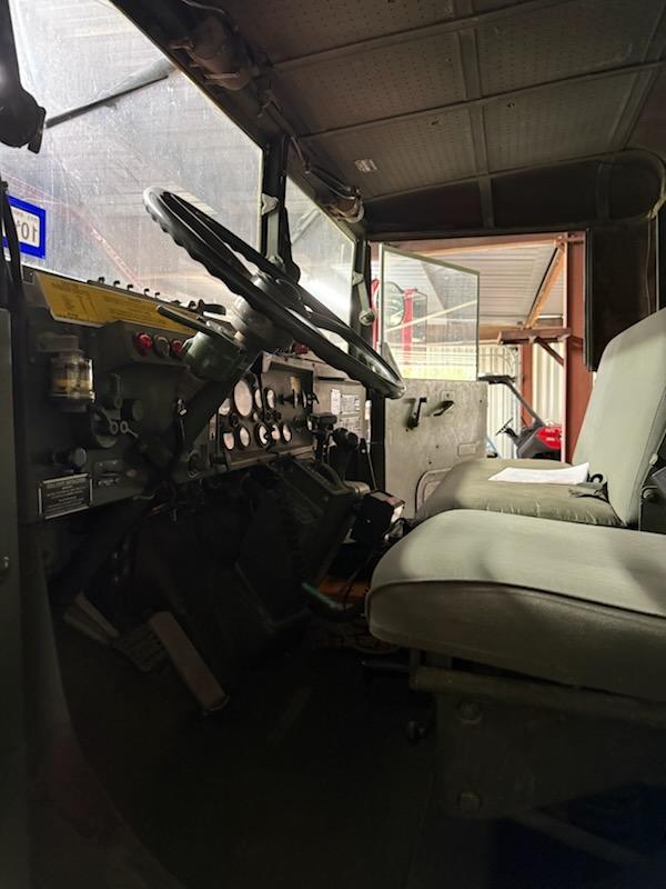 1990 Oshkosh Tanker - image 10