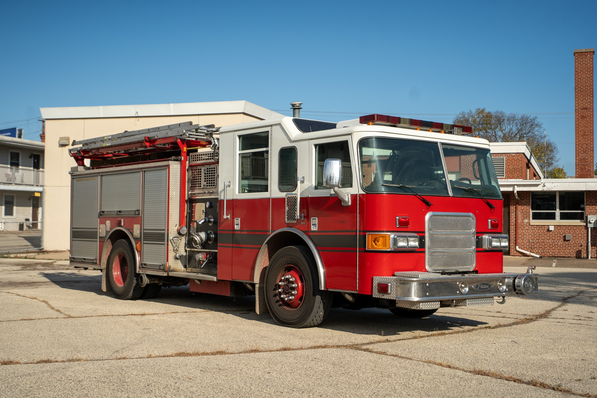 2003 Pierce Pumper - image 2
