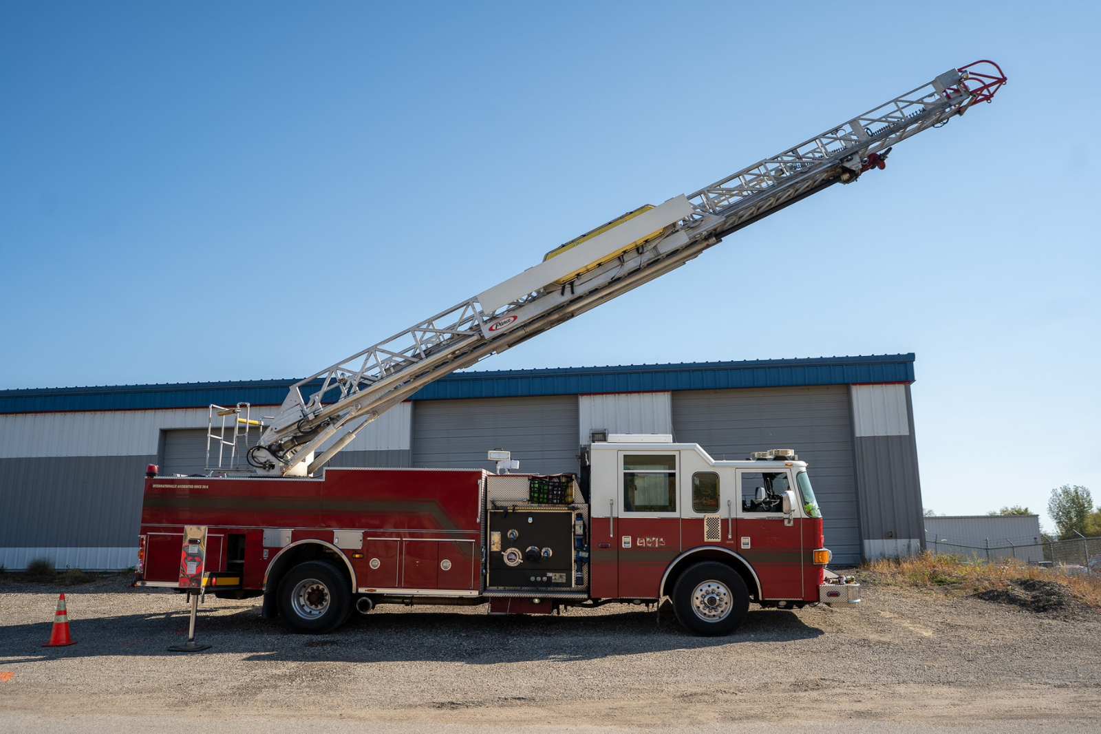 2006 Pierce 75' Quint - image 8