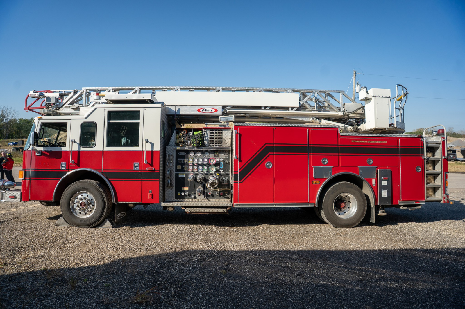 2006 Pierce 75' Quint - image 9