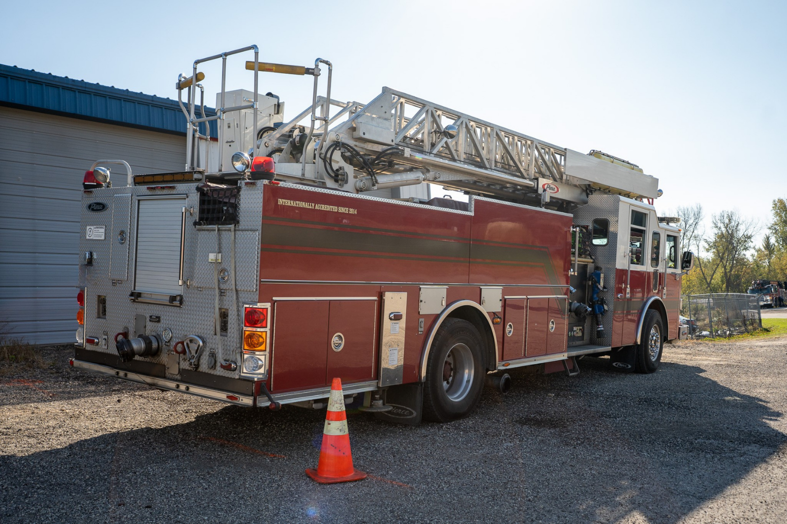 2006 Pierce 75' Quint - image 12