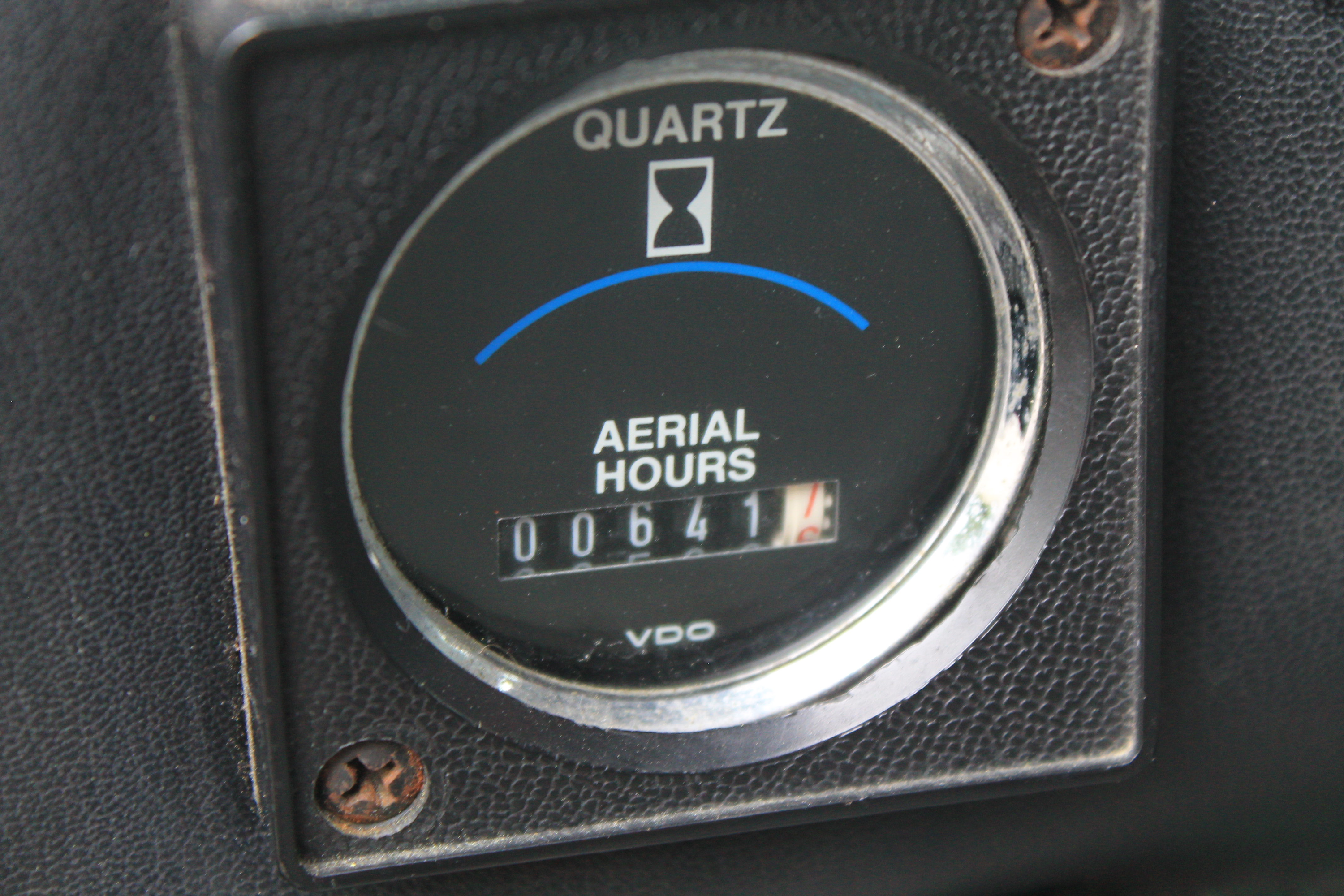 1991 Pierce Arrow 100' Aerial - image 20