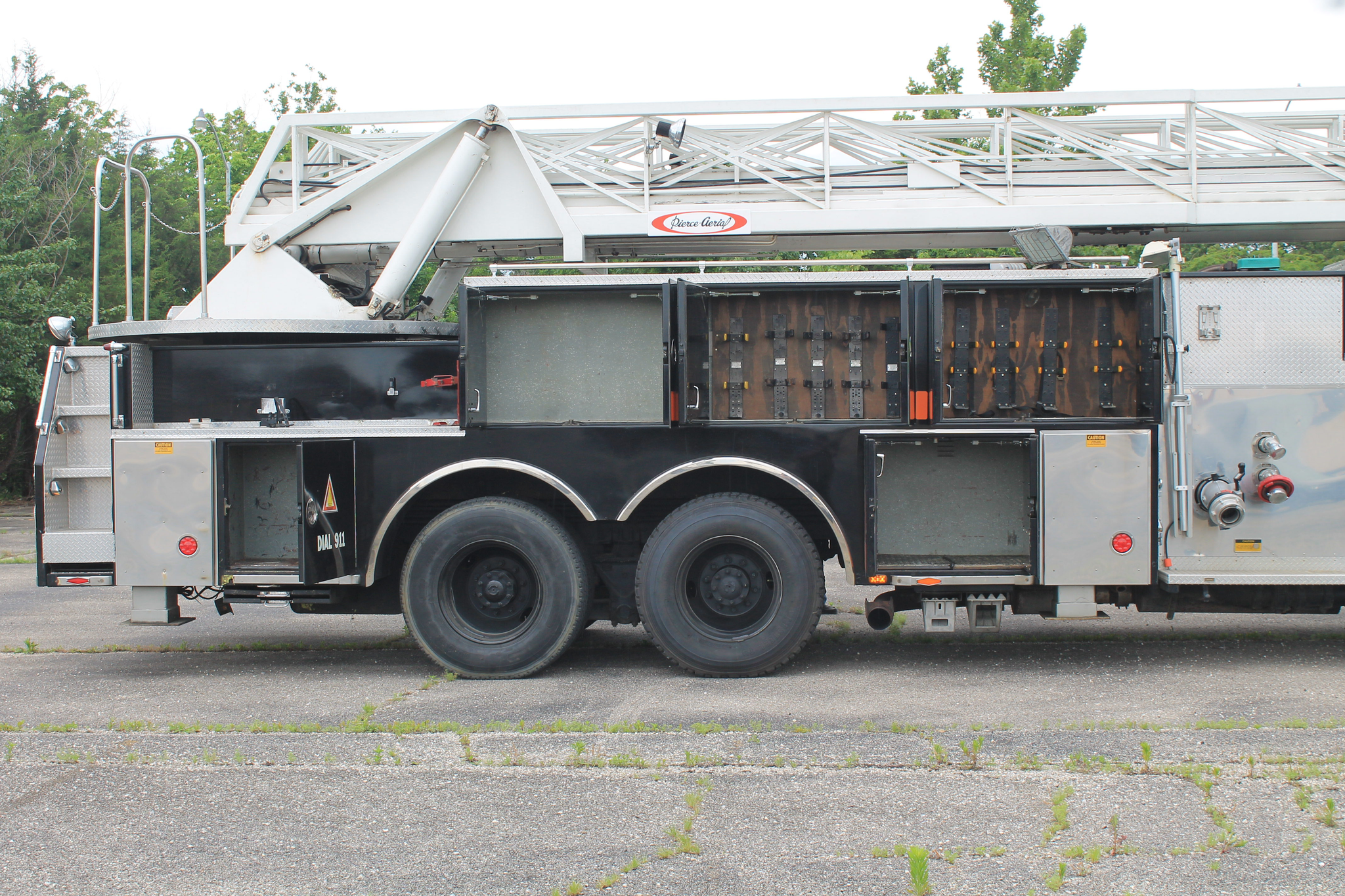 1991 Pierce Arrow 100' Aerial - image 4