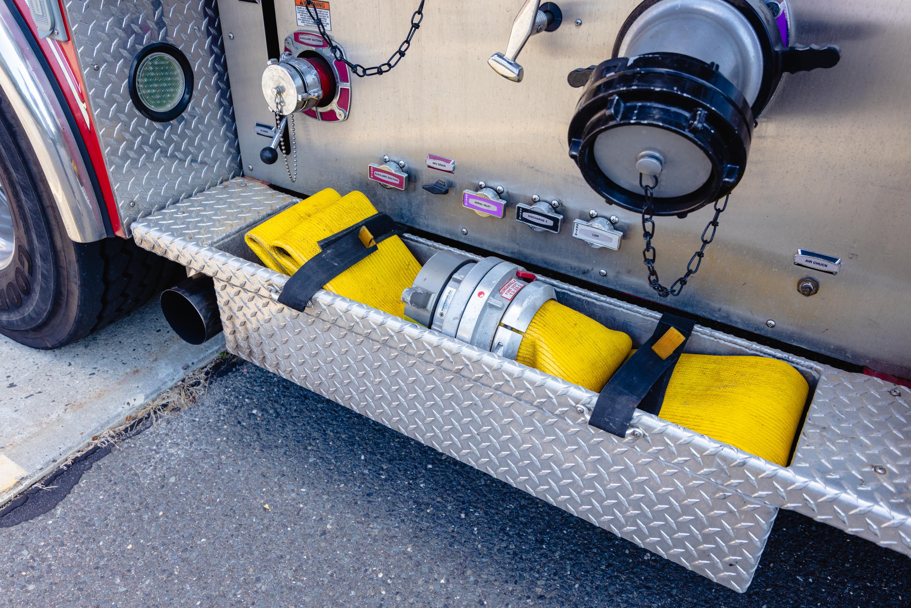 2009 KME Predator Mid-Mount 100' Quint 2000/300 - image 68