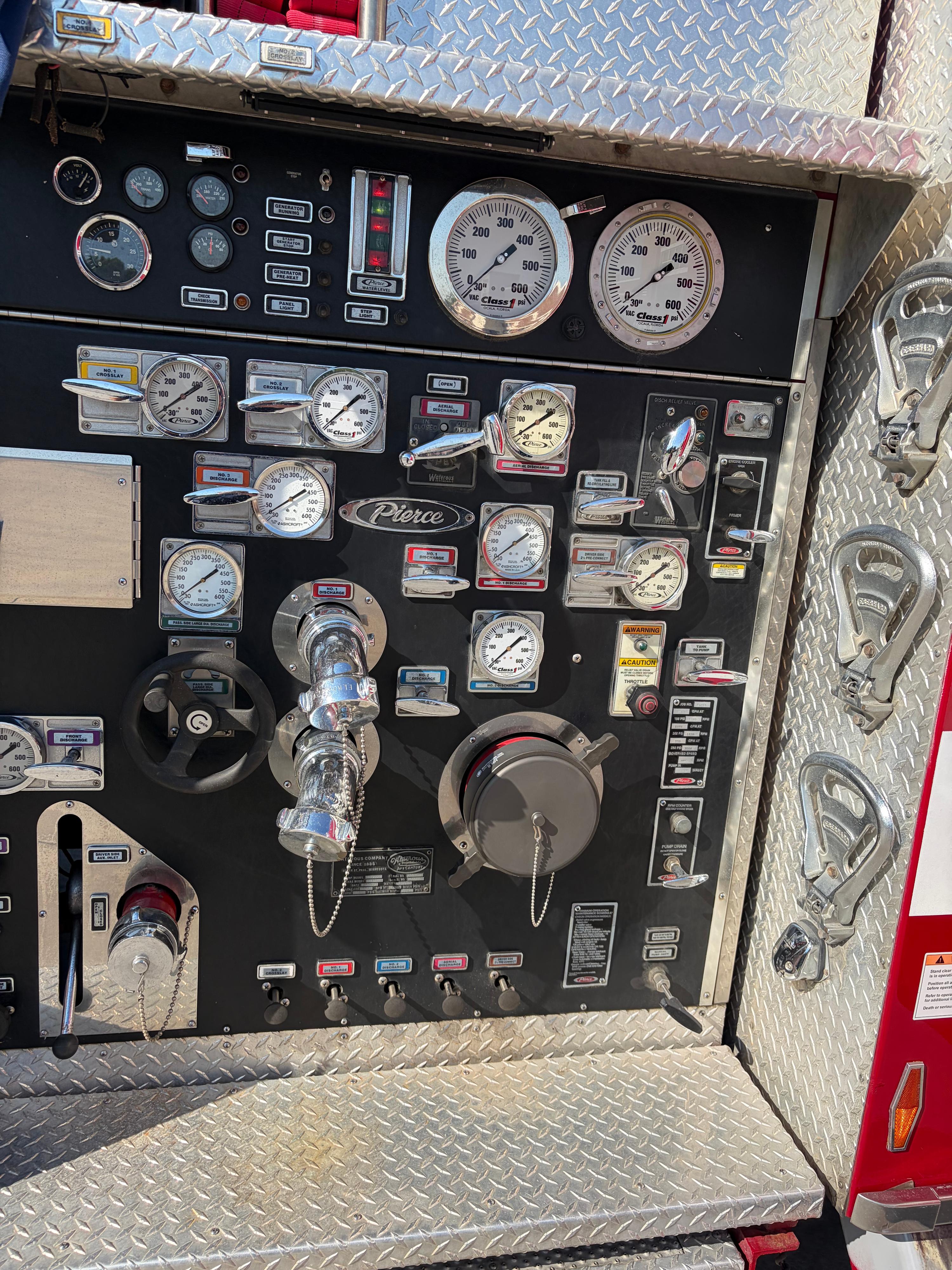 1997 Pierce Saber 65' Telesquirt - image 20