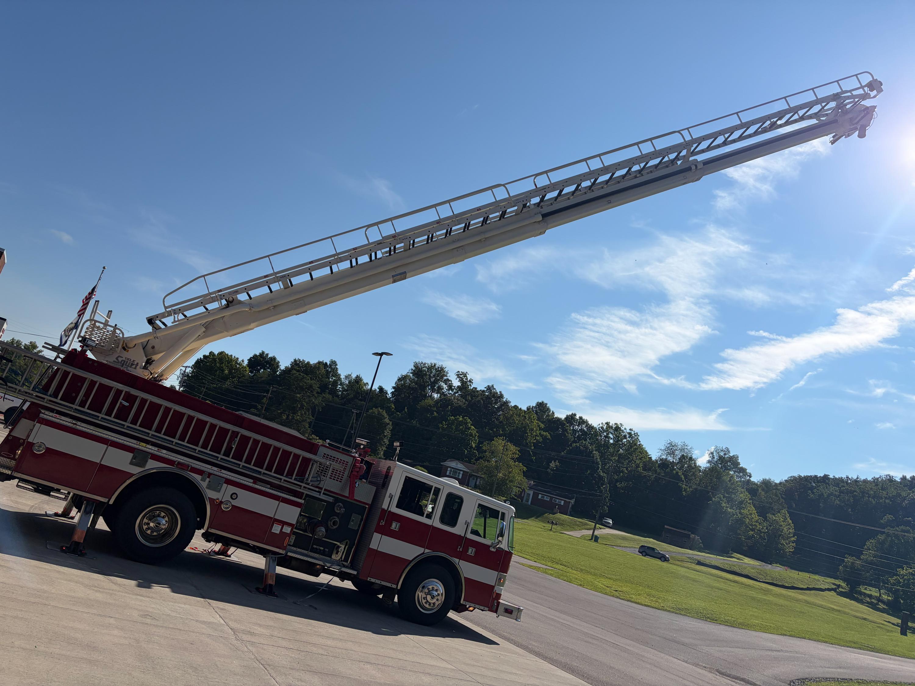 1997 Pierce Saber 65' Telesquirt - image 9