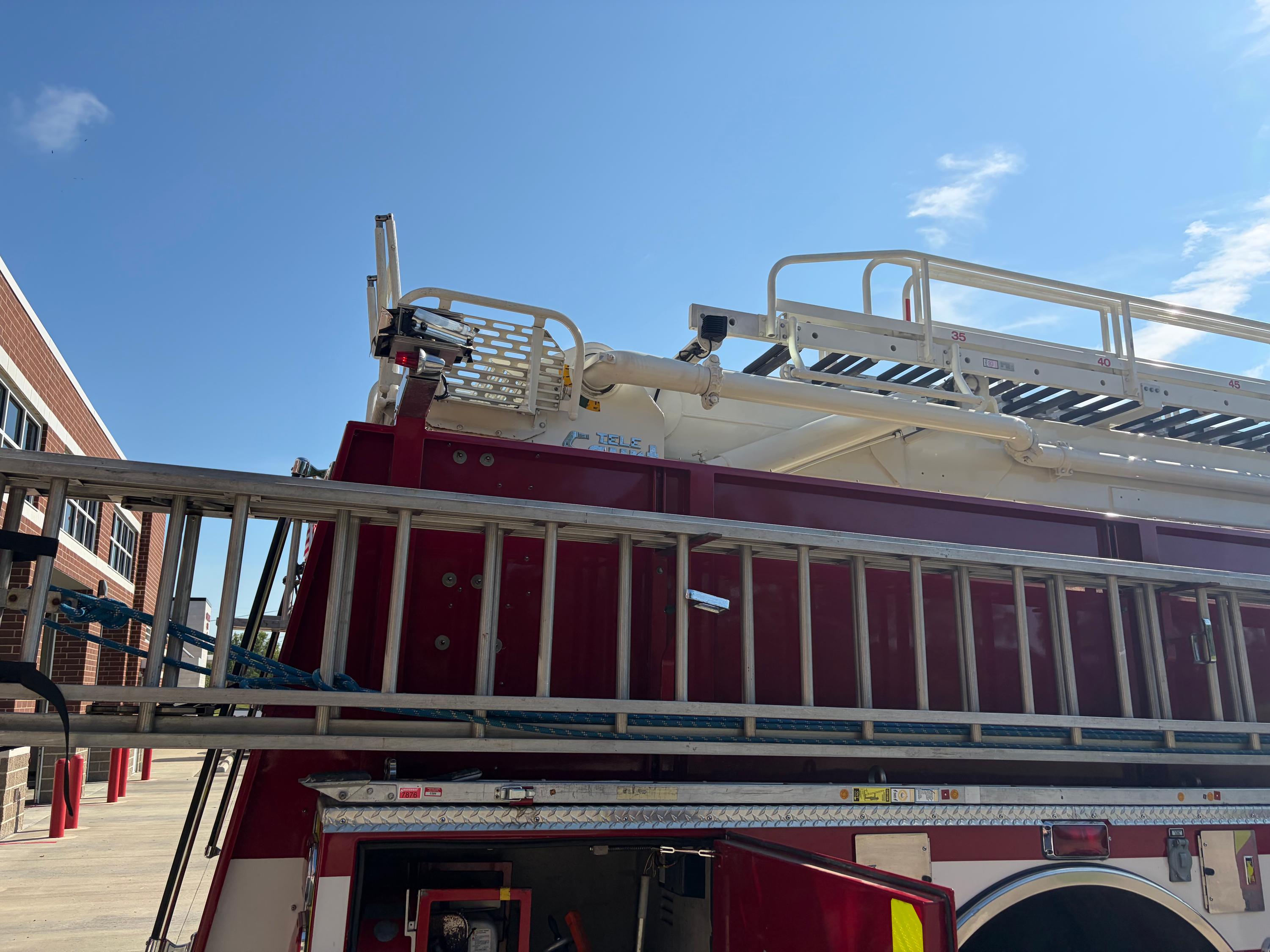 1997 Pierce Saber 65' Telesquirt - image 38
