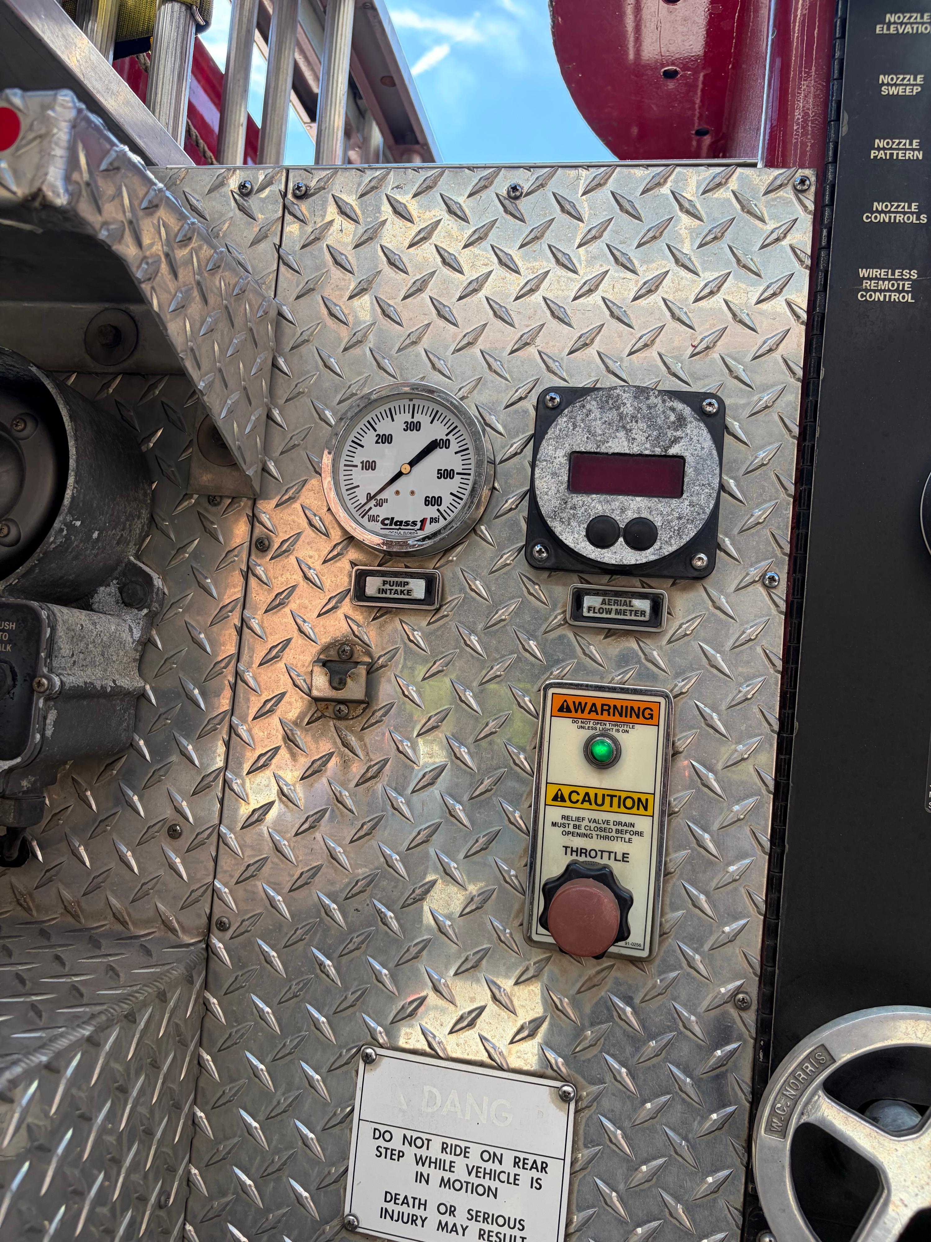 1997 Pierce Saber 65' Telesquirt - image 35